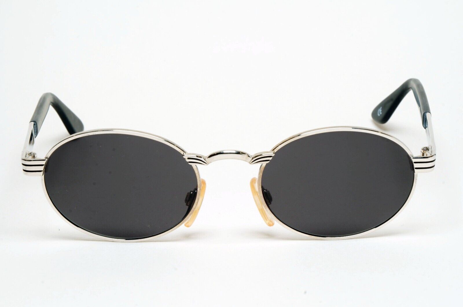 Versus Sunglasses 1996 by Gianni Versace Vintage Silver Oval MOD F07 COL 12M