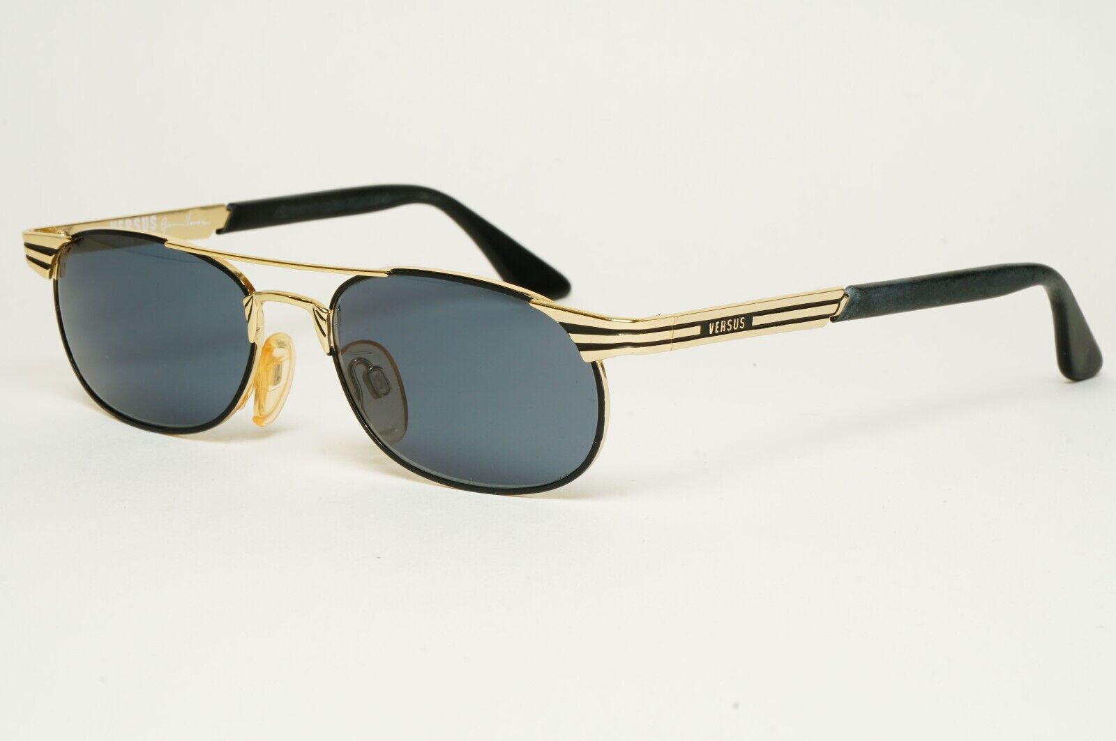 Versus Sunglasses 1996 by Gianni Versace Vintage Gold Black MOD F17 COL 39M