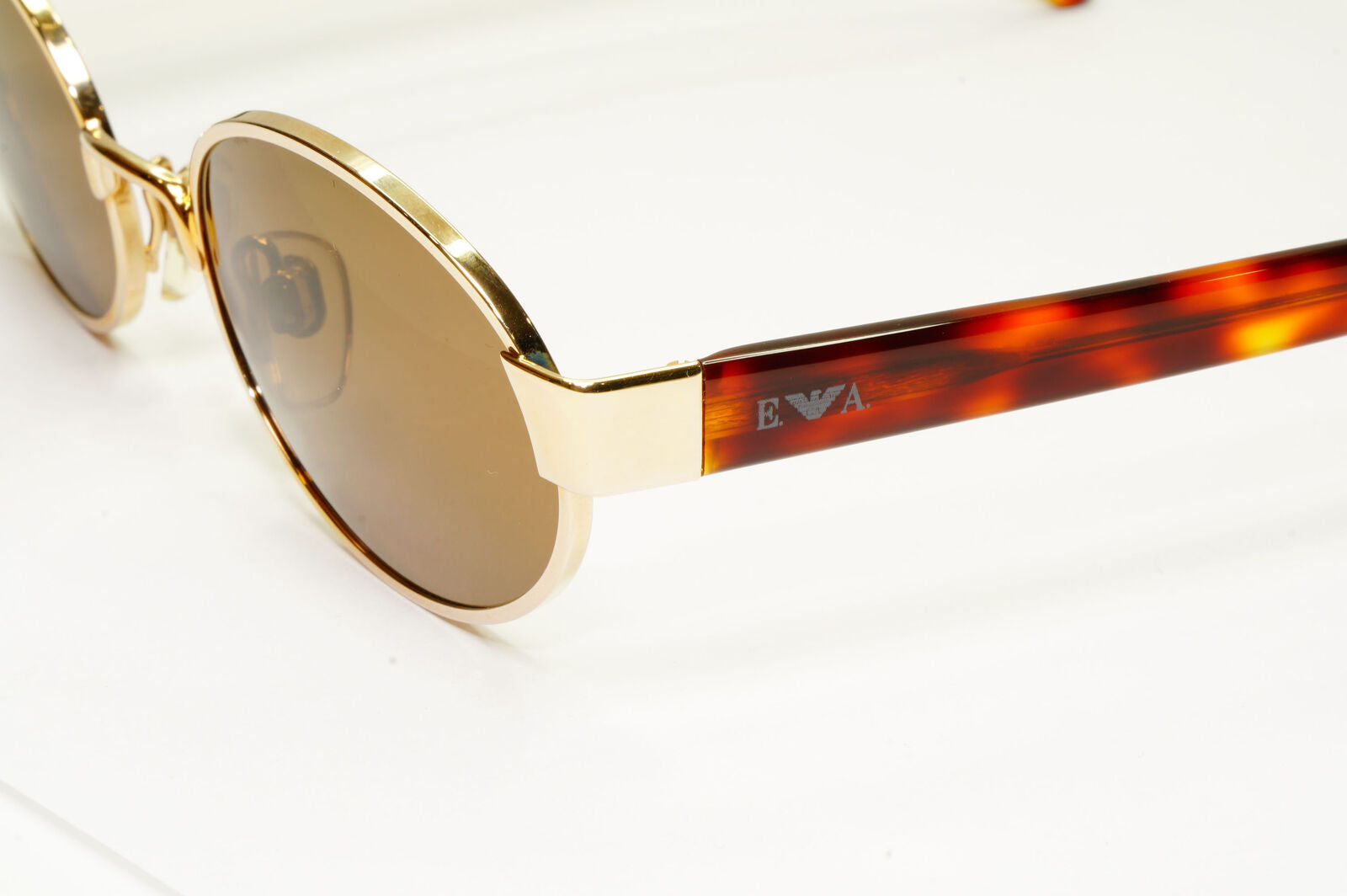 Emporio Armani 1997 Vintage Sunglasses Mens Womens Oval Gold Eagle 081-S 743