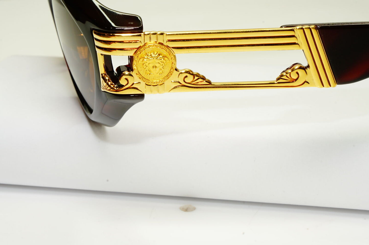Gianni Versace 1996 Mens Vintage Gold Medusa Biggie Sunglasses MOD 488 COL 900