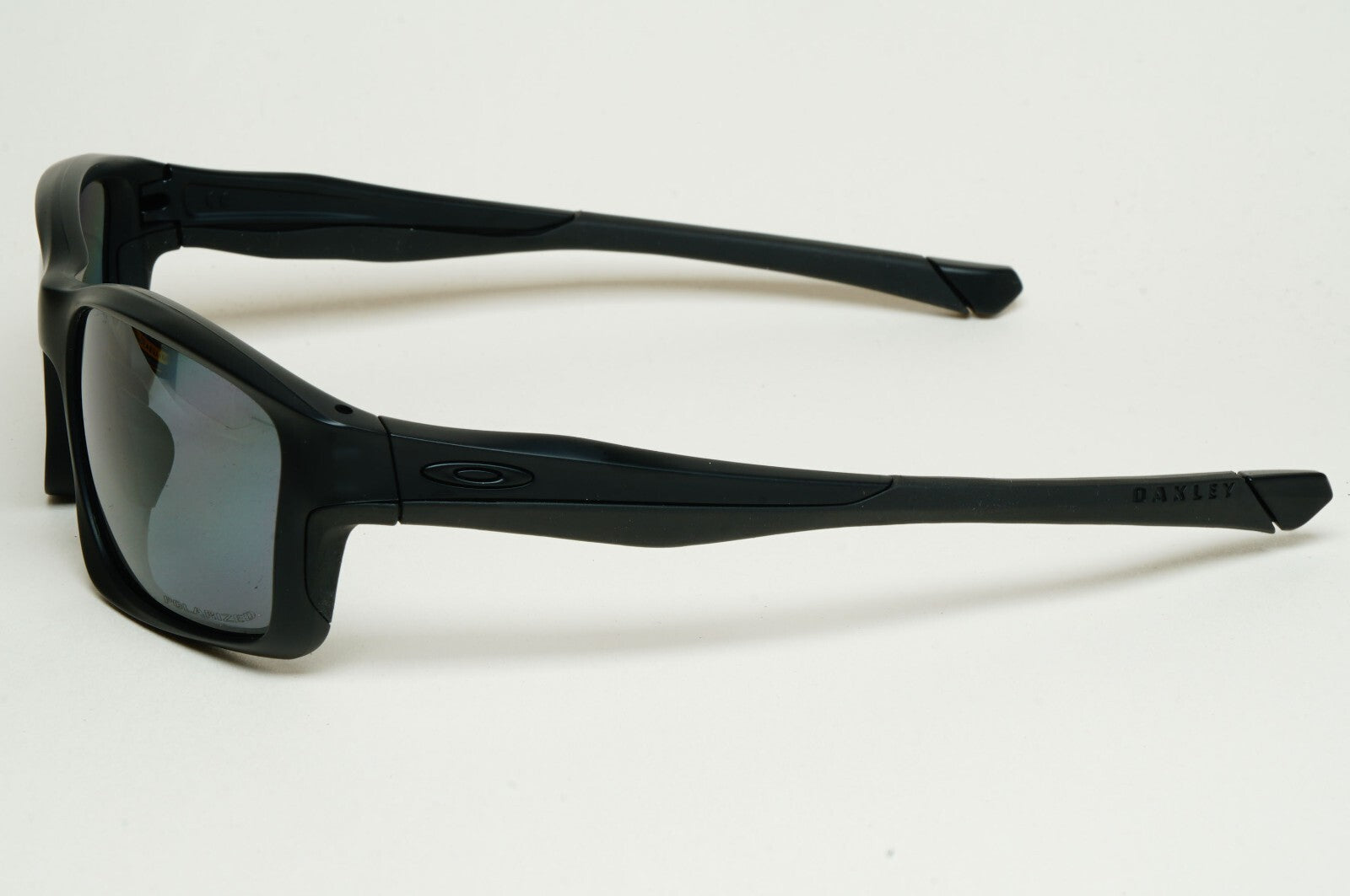 Oakley Sunglasses Polarized Chainlink Black Matte Grey Square OO 9247 15