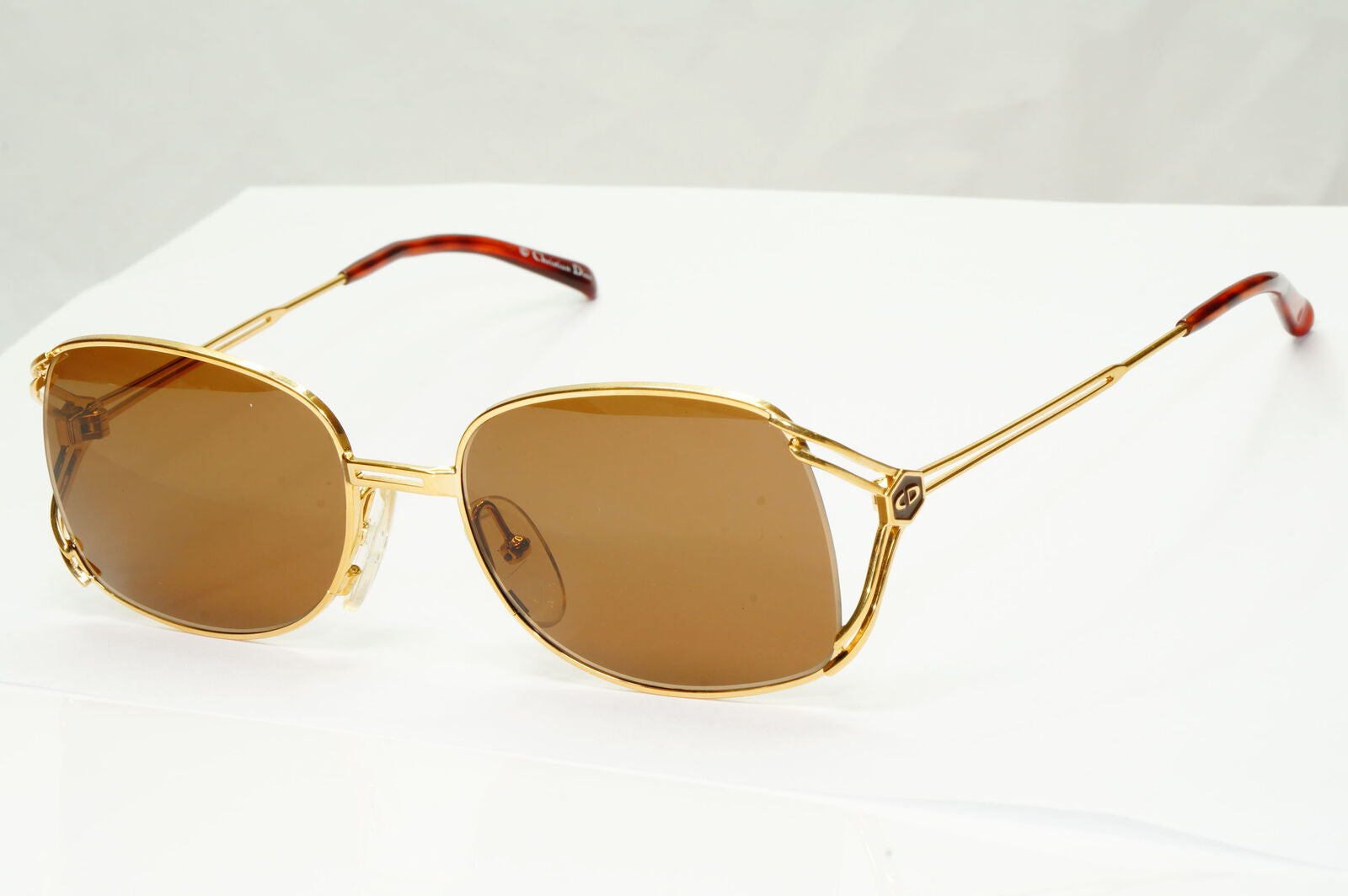 Dior 1990s Vintage Sunglasses Austria Gold Brown Square Retro 2694 40 37420