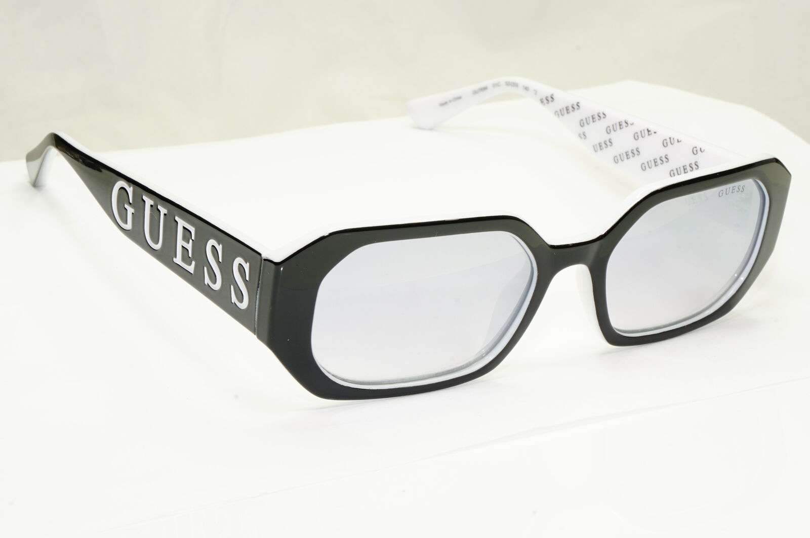 Authentic Guess Womens Black Silver Rectangle Big Logo Sunglasses GU 7694 01C