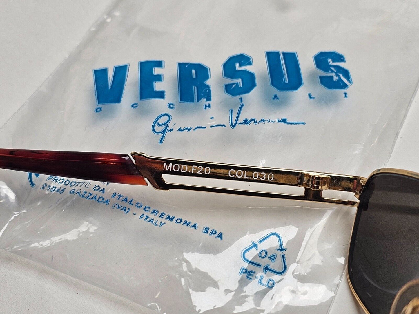 Versus Sunglasses 1996 by Gianni Versace Vintage Gold Grey MOD F20 COL 030
