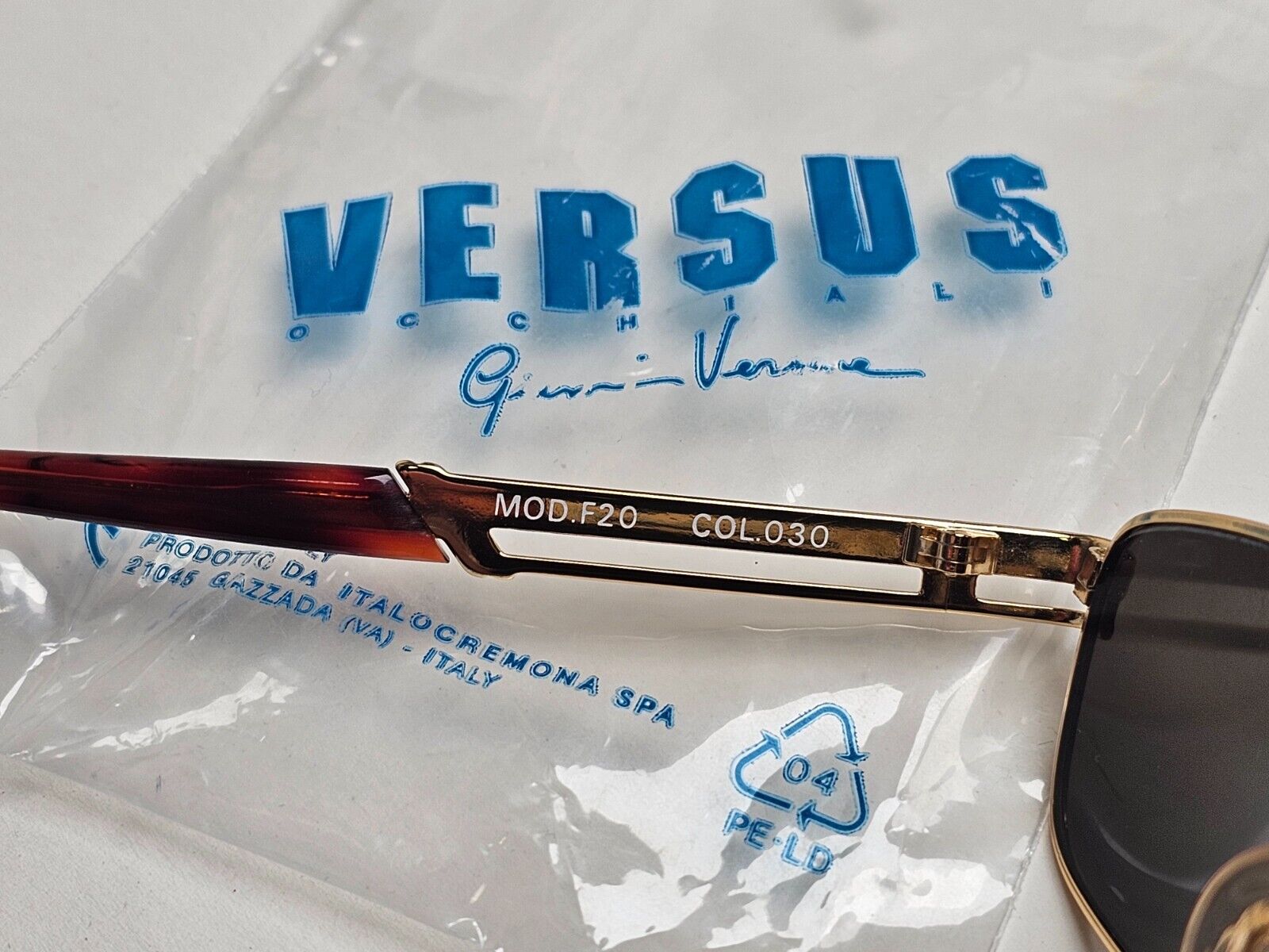 Versus Sunglasses 1996 by Gianni Versace Vintage Gold Grey MOD F20 COL 030