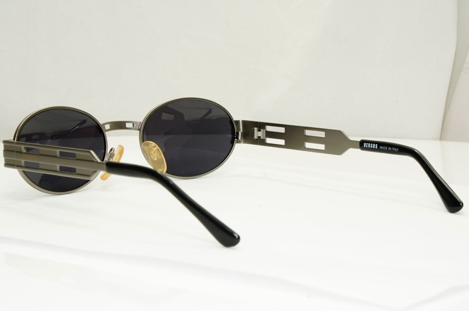 Versus 1996 by Gianni Versace Vintage Grey Black Sunglasses MOD R06 COL 77M