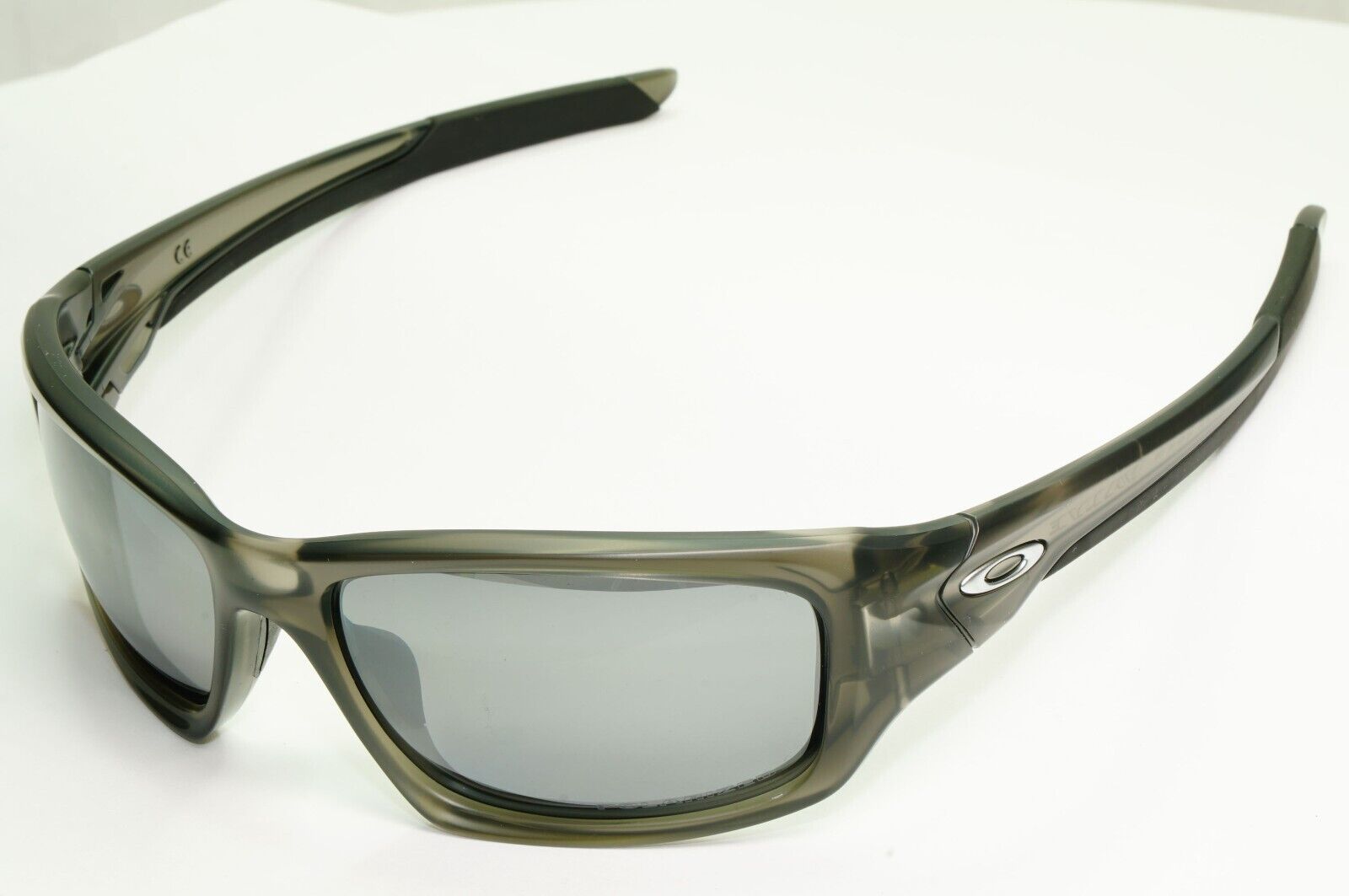 Oakley Sunglasses Valve Polarised Wrap Grey Mirror Iridium Silver OO 9236 06