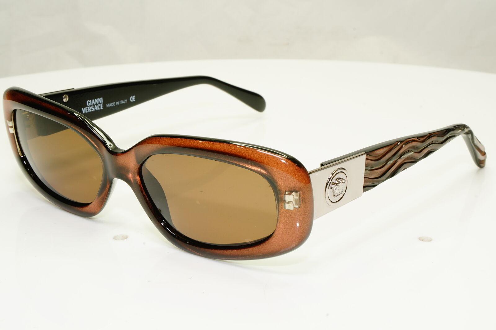Gianni Versace 1996 Unisex Vintage Brown Medusa Sunglasses MOD 256/M COL 382