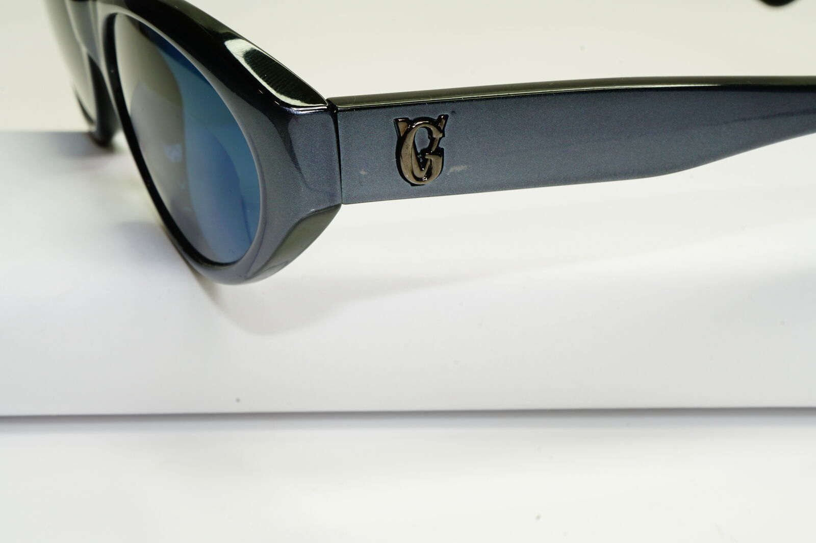 Gianni Versace 1996 Unisex Vintage Blue Sunglasses GV MOD 470/G COL 532