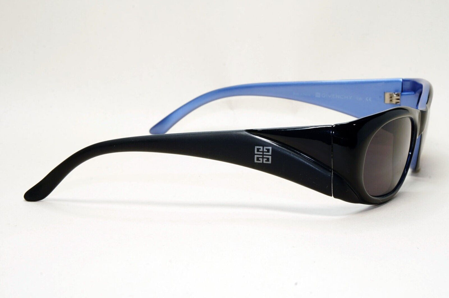 Givenchy Sunglasses 2005 Vintage Black Rectangle Unisex 2504 001 52mm 021124