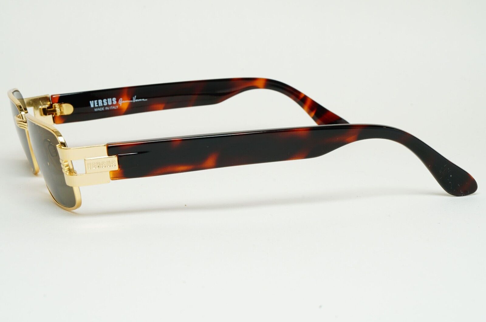 Versus Sunglasses 1996 by Gianni Versace Vintage Gold Rectangle MOD F32 COL 030