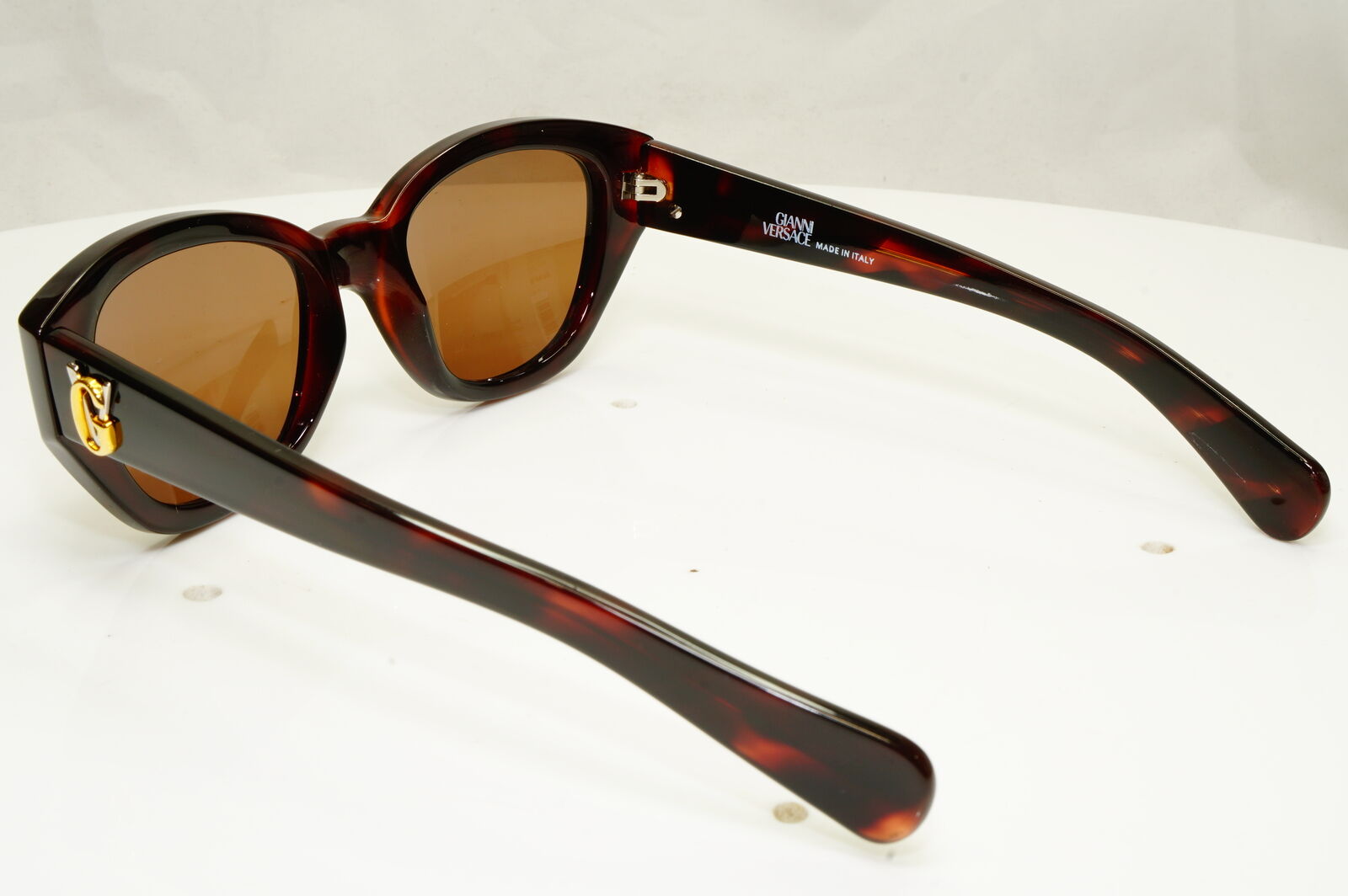 Gianni Versace 1996 Womens Vintage Gold Brown Sunglasses MOD 462 COL 900