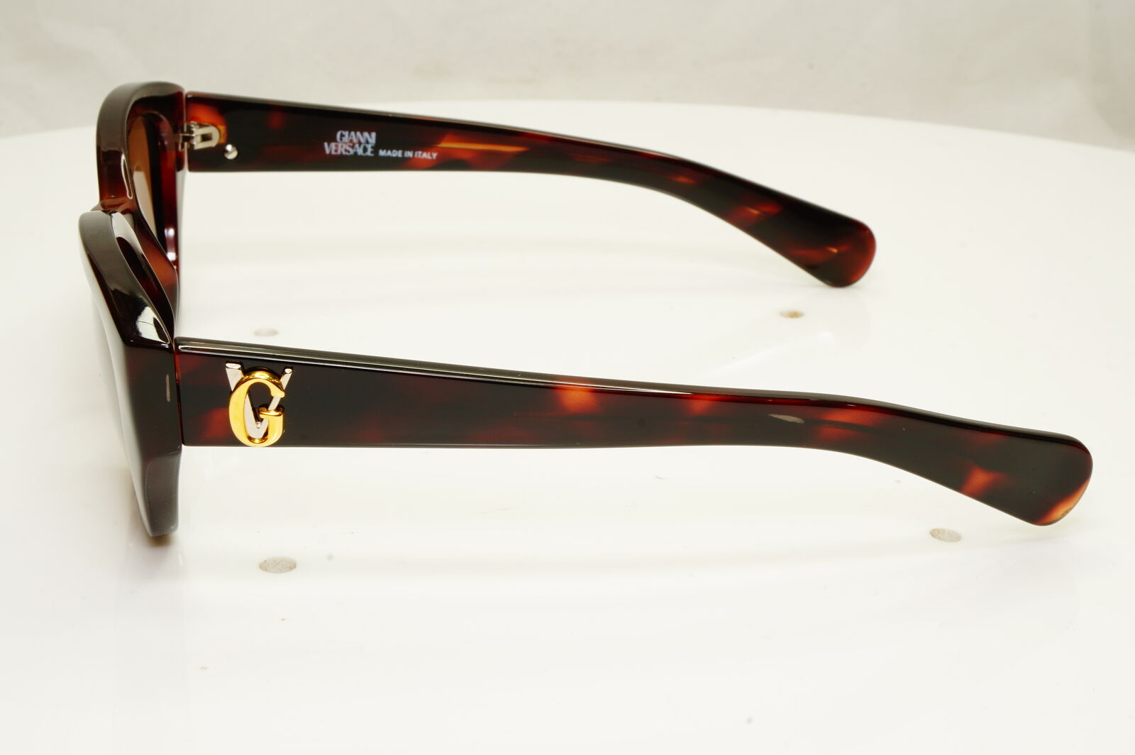 Gianni Versace 1996 Womens Vintage Gold Brown Sunglasses MOD 462 COL 900