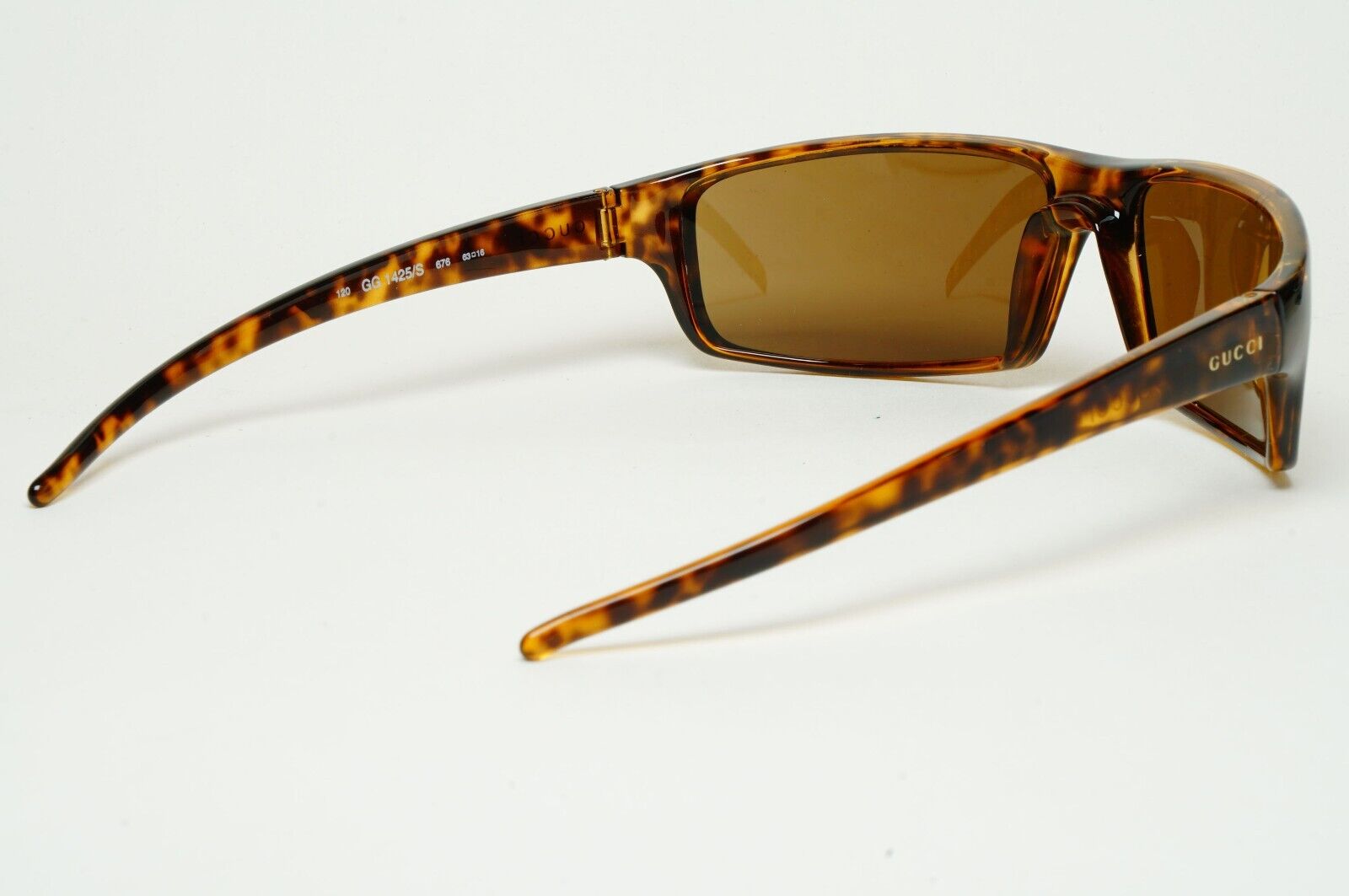 Gucci Sunglasses 1999 Vintage Brown Tortoiseshell Wrap GG 1425/S 676 250125