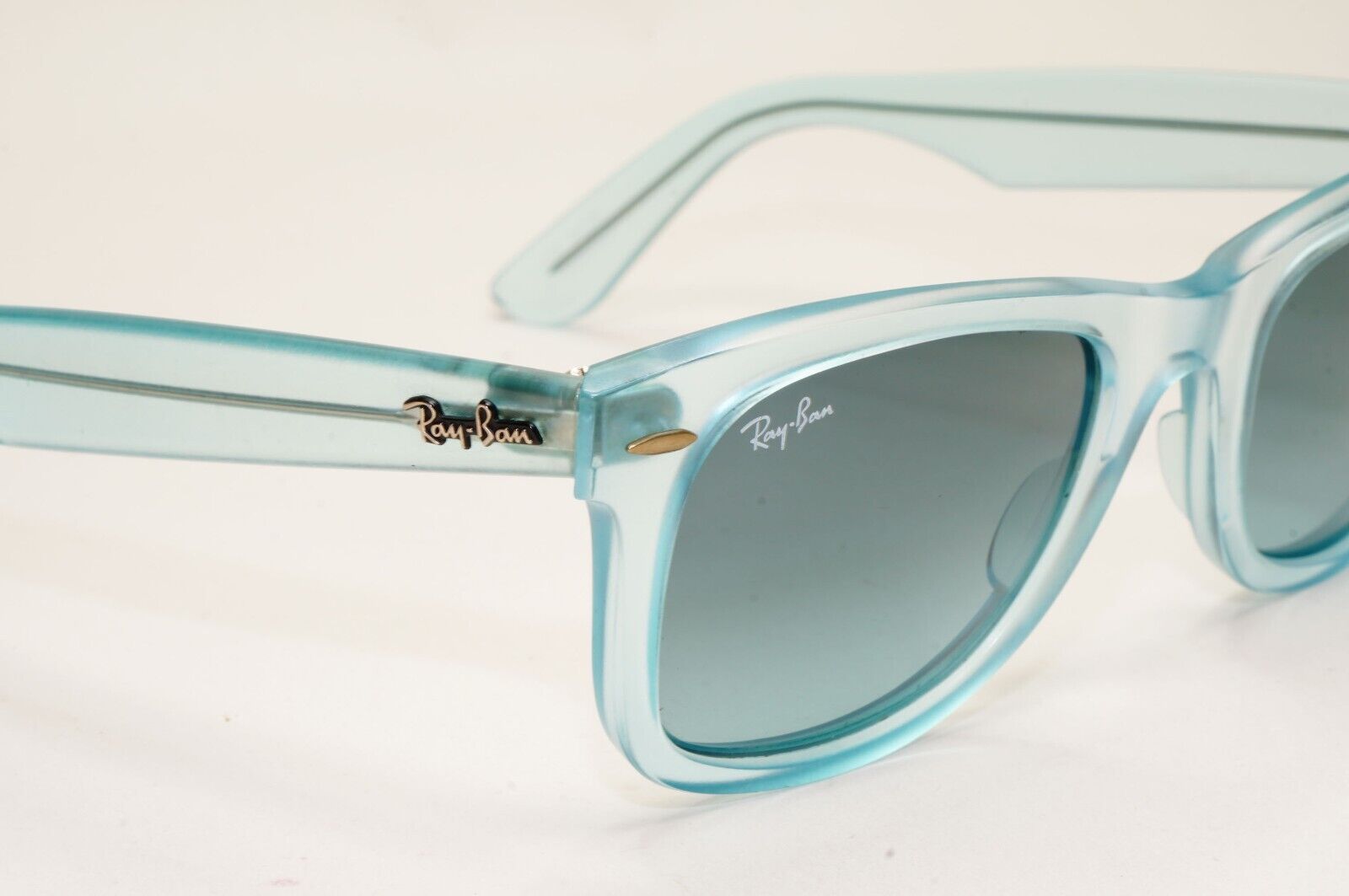Ray-Ban Sunglasses Wayfarer Ice Pop Blue Transparent RB 2140  6055/4M 051124