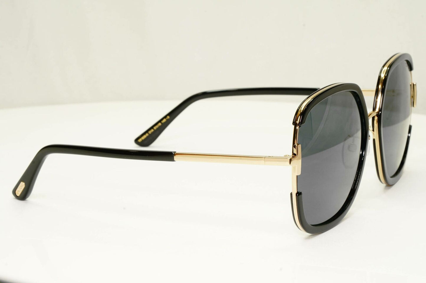 Authentic Tom Ford Womens Black Gold Oversized Large Sunglasses TF 809 K 01A