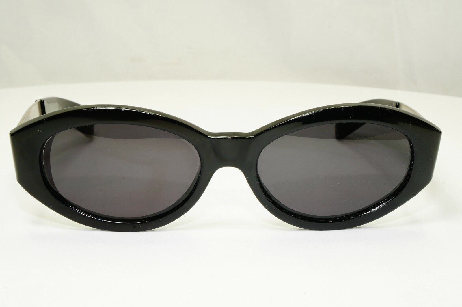 Gianni Versace 1996 Unisex Vintage Gold Black Sunglasses MOD 461/A COL 852 19085