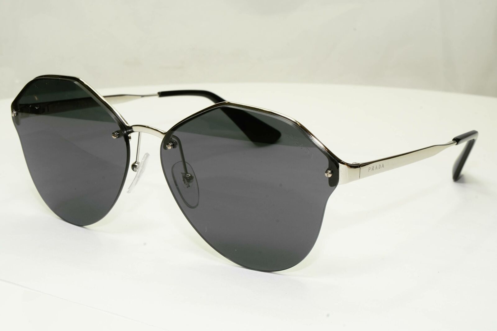 Authentic Prada Womens Cinema Collection Sunglasses Black Silver SPR 64T 1BC-5S0