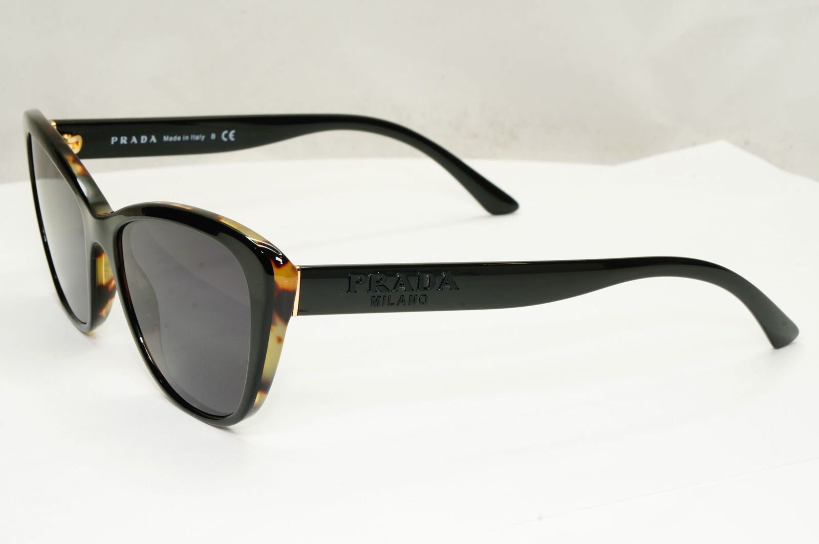 Prada Sunglasses Black Square Glossy PR04WV VPR 04W 389-1O1 180323