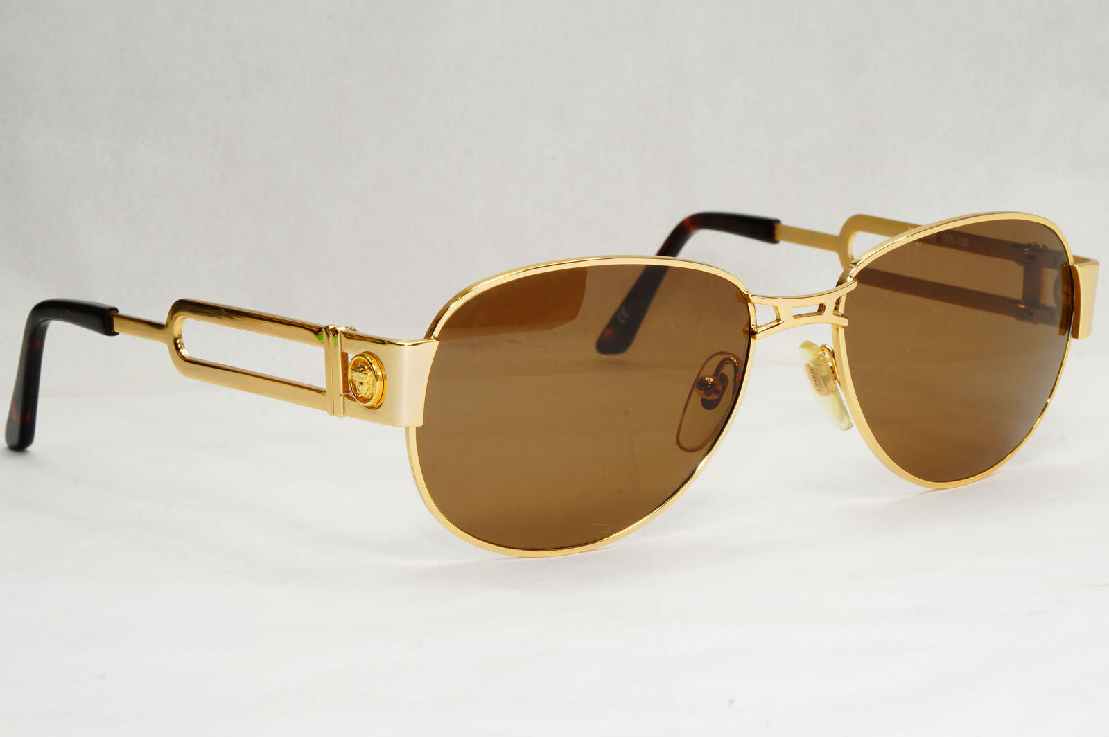 Gianni Versace Sunglasses 1996 Vintage Gold Medusa Pilot MOD S56 COL 030 060324