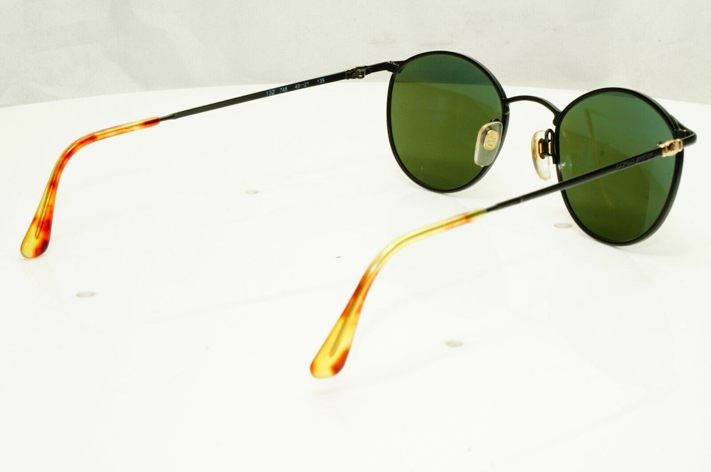 Authentic Giorgio Armani 1997 Vintage Sunglasses Black Green Mens Womens 132 748