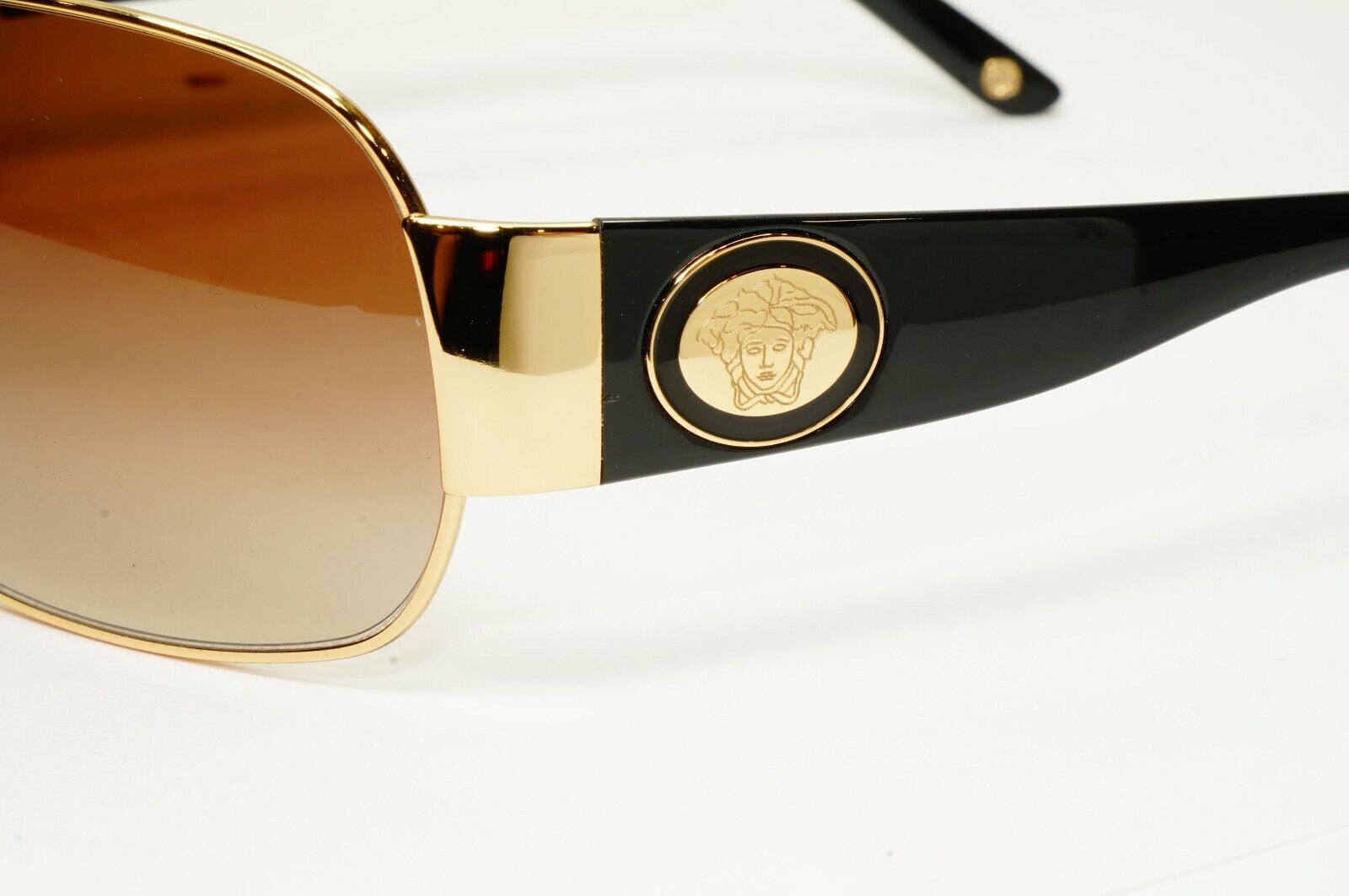 Authentic Versace Mens Womens Gold Shield Visor Medusa Sunglasses 2101 1002/13