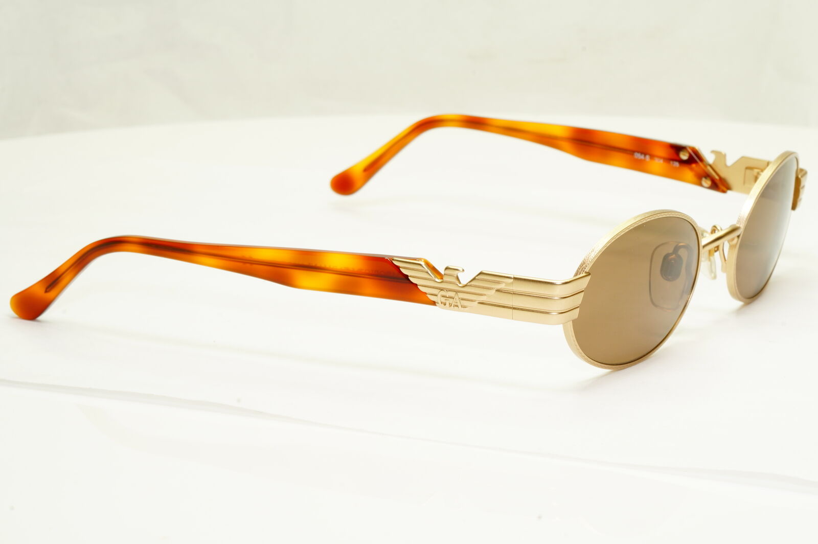 Emporio Armani 1997 Vintage Sunglasses Mens Womens Womens Gold Eagle 054 904