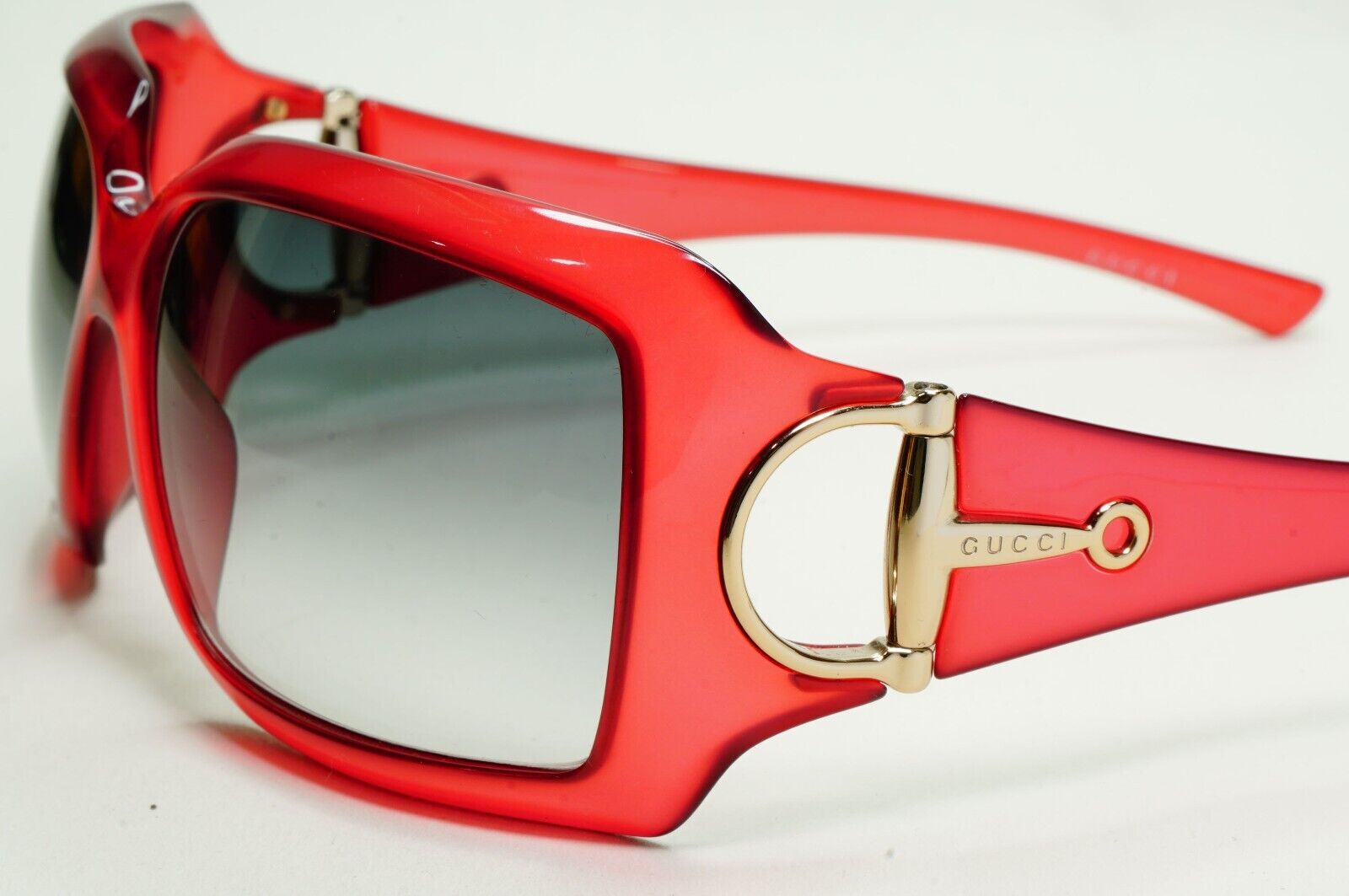 Gucci Sunglasses 2010 Vintage Sunglasses Pale Red Gold Grey GG 2562/S Z7P 250924