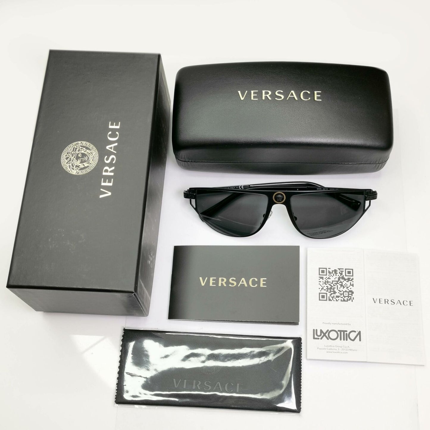 Authentic Versace Mens Unisex Black Medusa Metal Sunglasses MOD 2213 1009/87