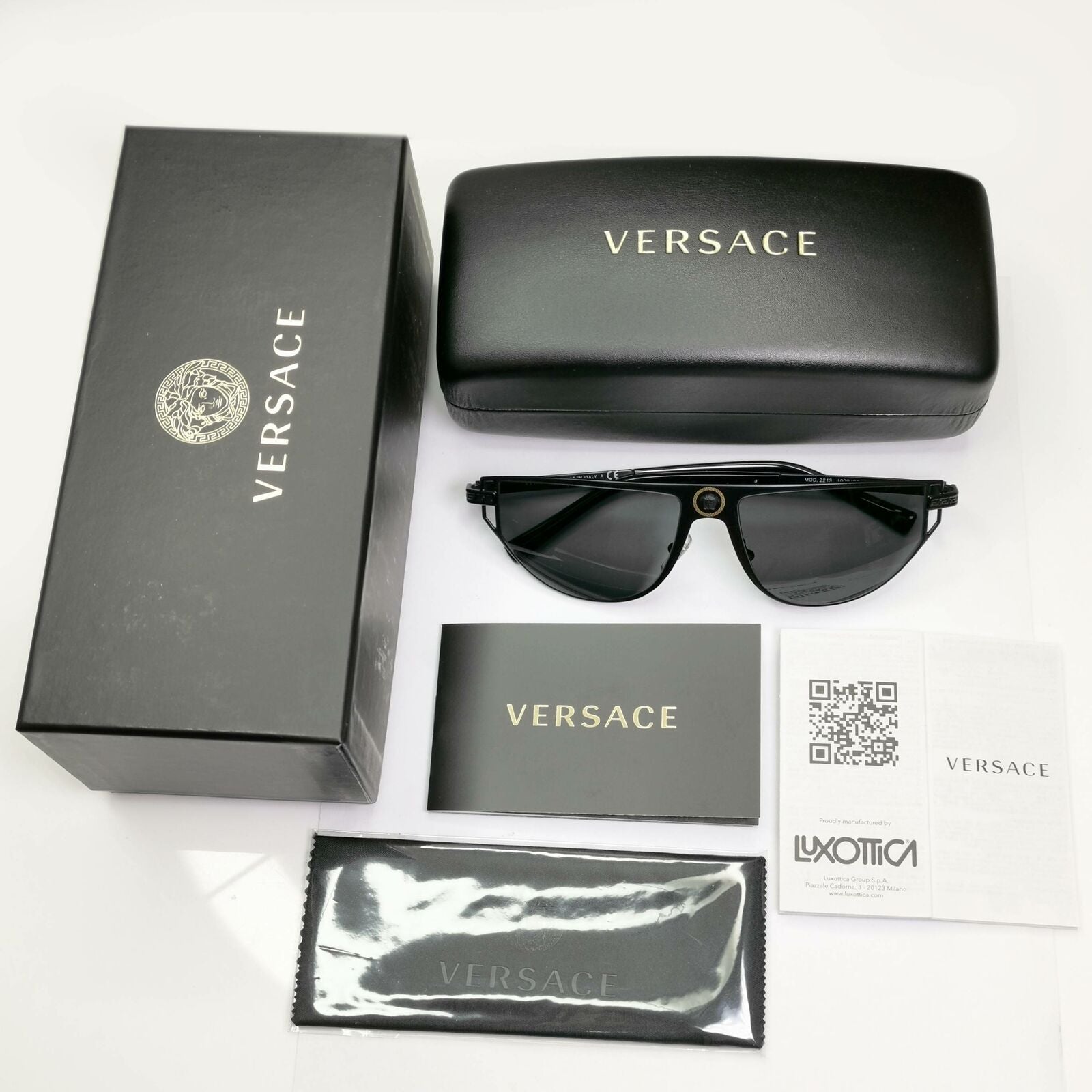 Authentic Versace Mens Unisex Black Medusa Metal Sunglasses MOD 2213 1009/87