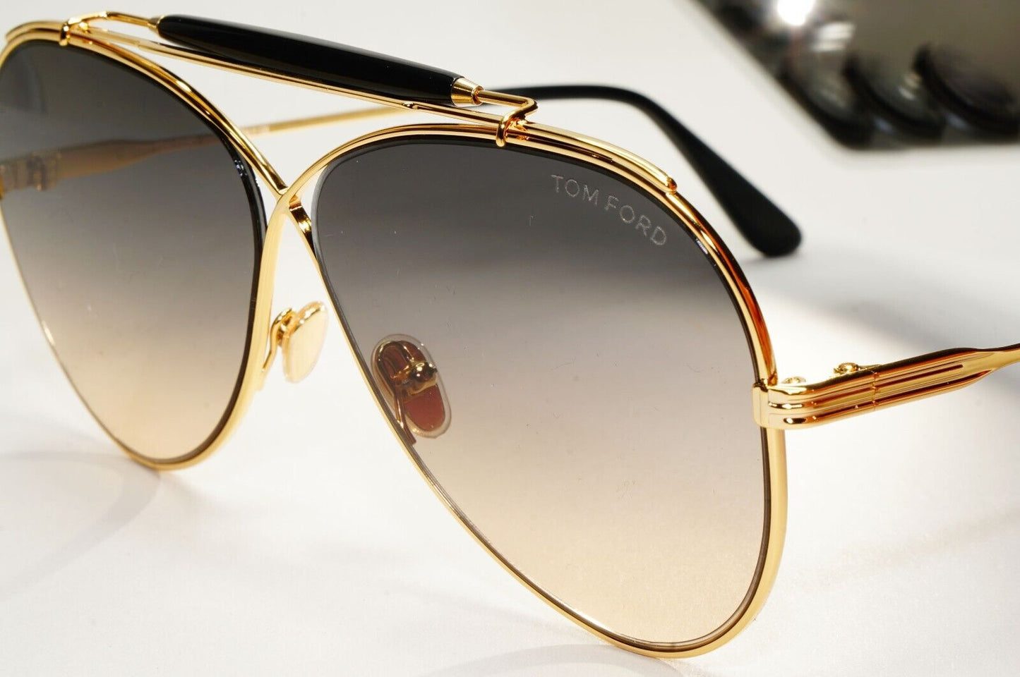Tom Ford Sunglasses Holden Gold Pilot Grey Gradient Unisex FT0818 TF 818 30B