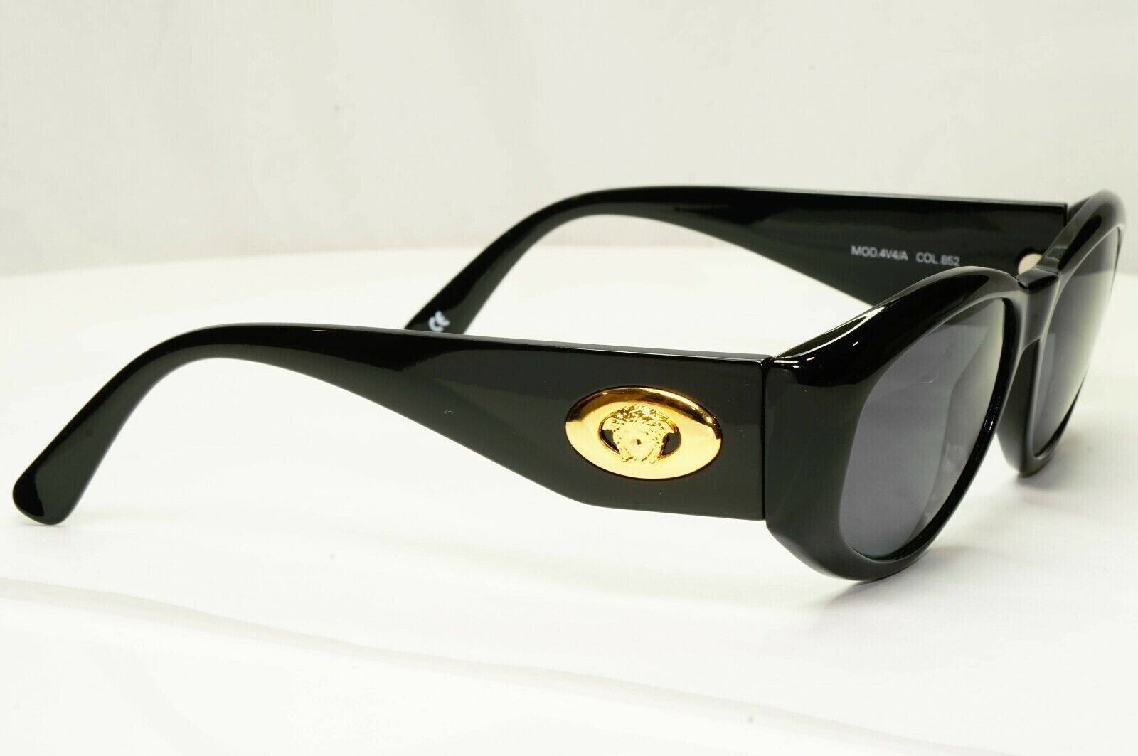 Gianni Versace 1996 Vintage Gold Medusa Biggie Sunglasses MOD 4V4/A COL 852