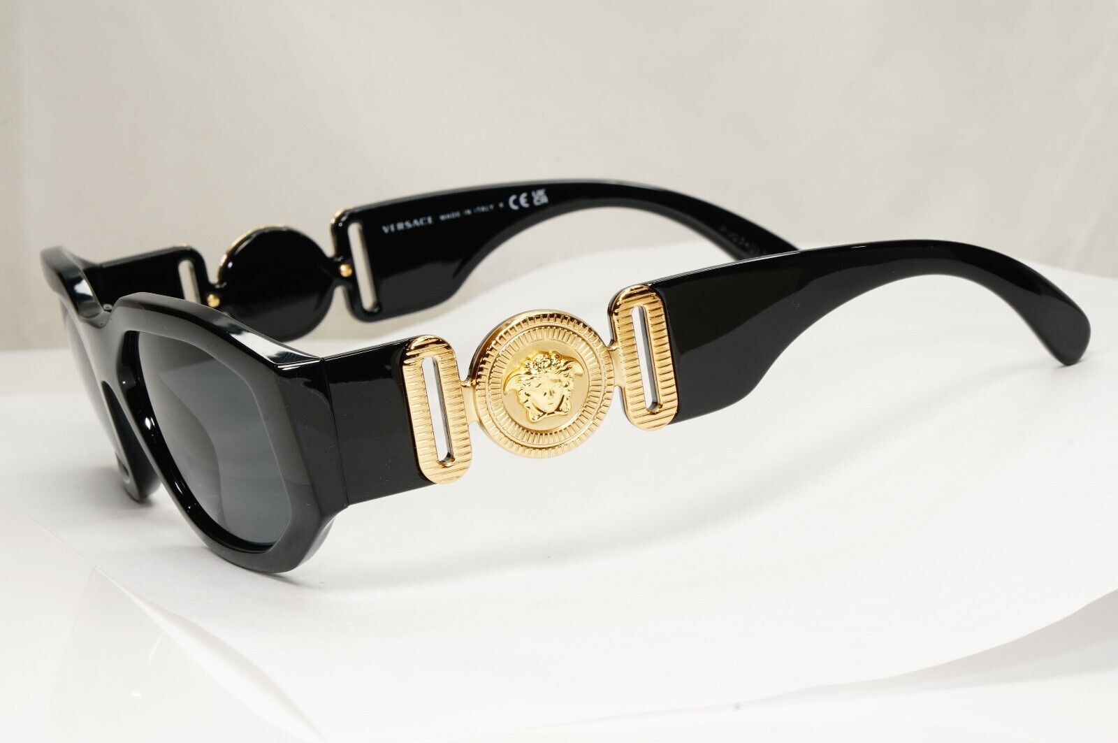 Versace Sunglasses Black Gold Medusa Square Retro Biggie MOD VE 4361 GB1/87