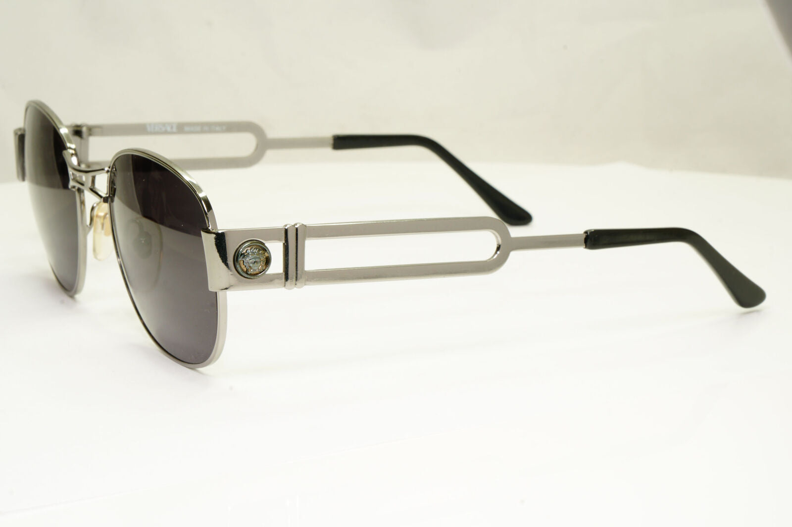 Gianni Versace 1996 Vintage Mens Silver Medusa Metal Sunglasses MOD S57 COL 76M