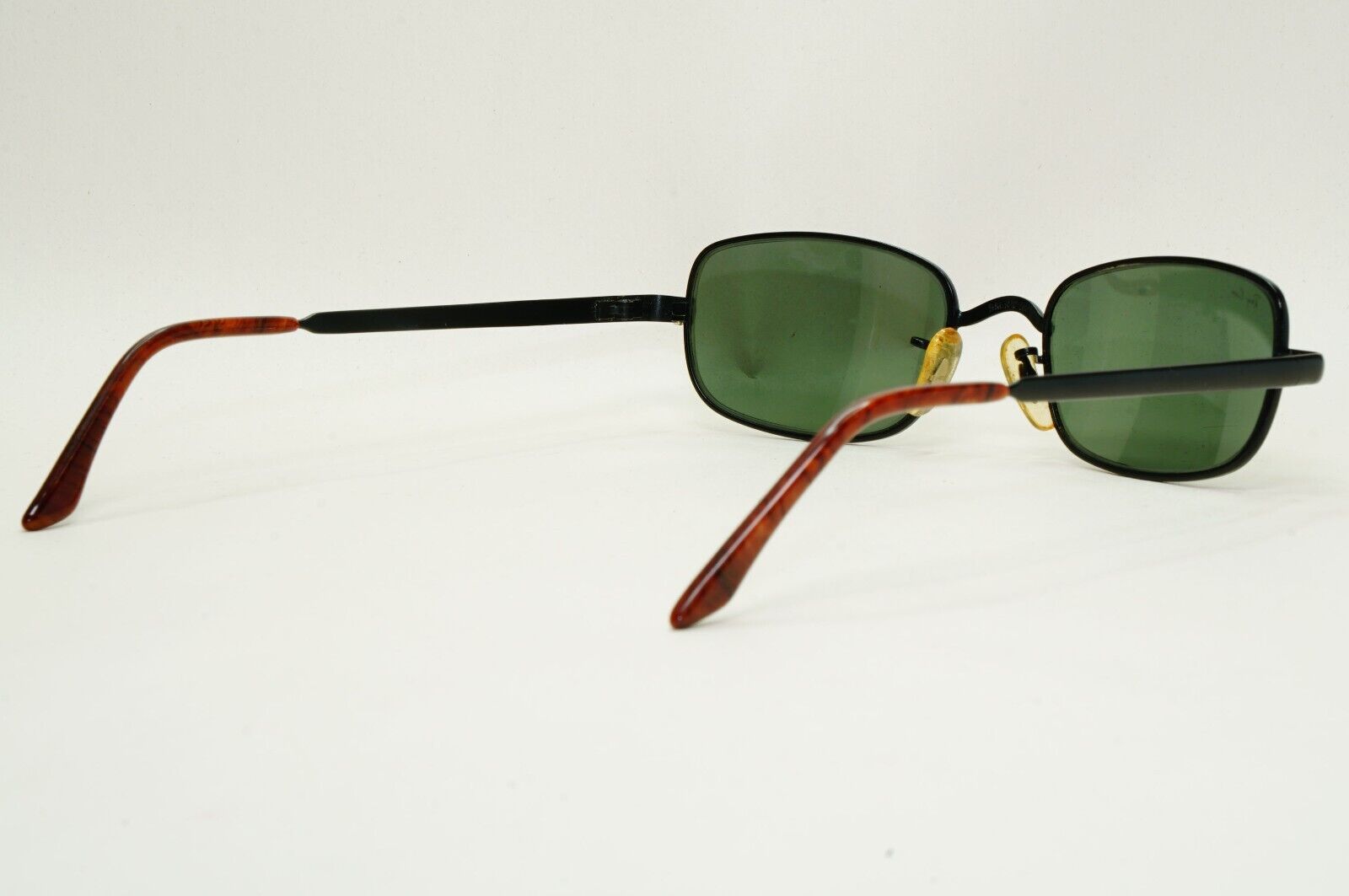 Ray-Ban Sunglasses Vintage 1999 Bausch & Lomb Black Green W2951  081124
