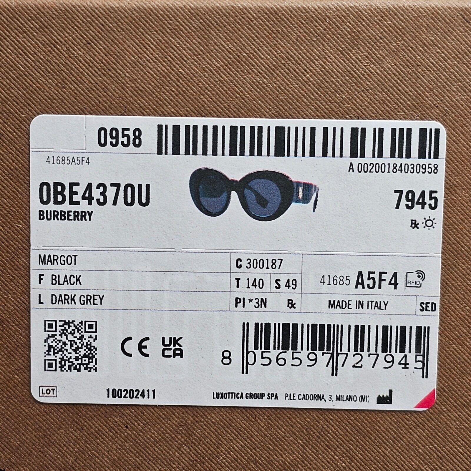 Burberry Sunglasses Margot Black Gold Large Oval BE 4370-U 3001/87 49mm