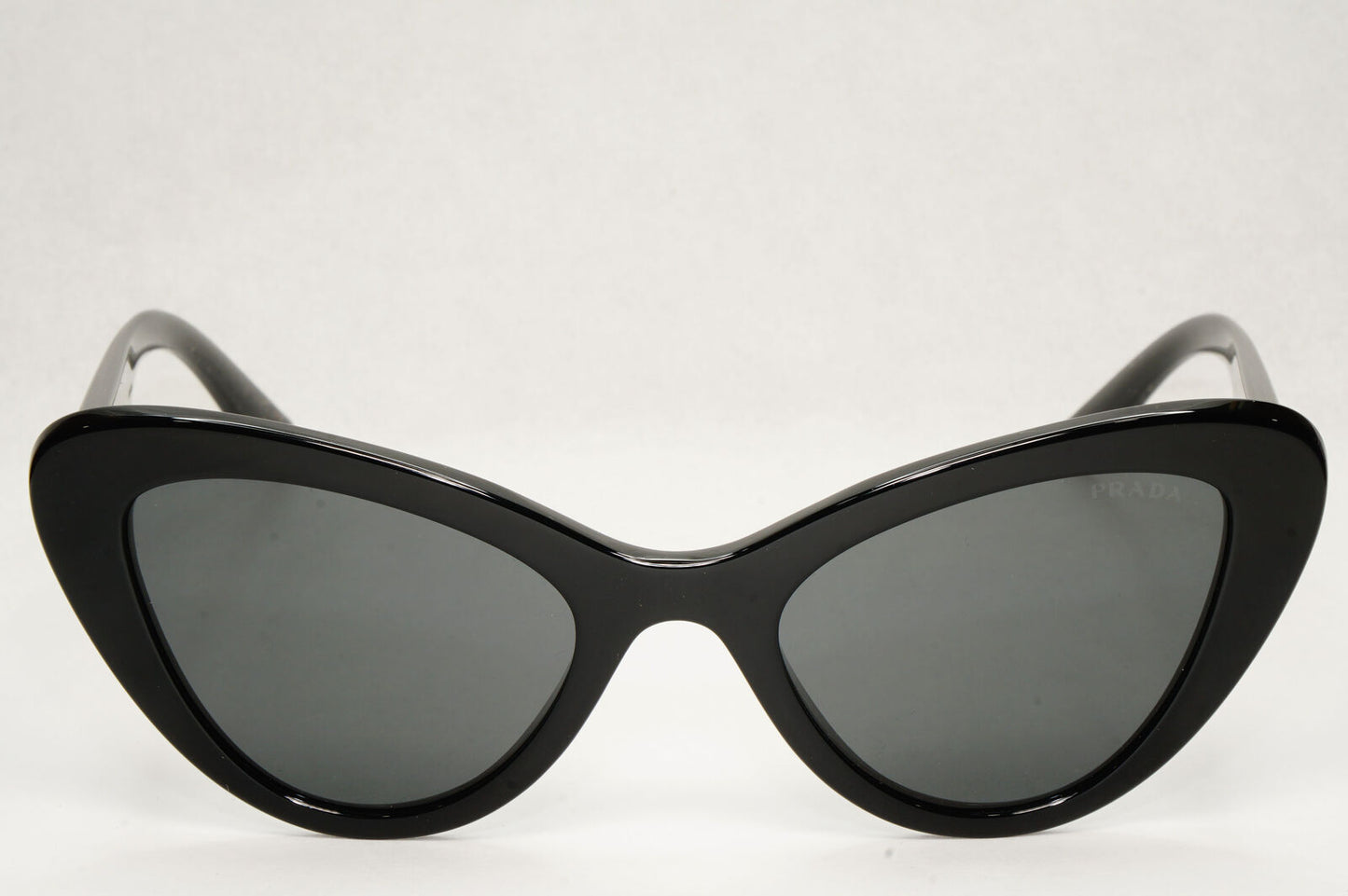 Prada Sunglasses Black Cat Eye Grey Milano Fashion PR13YS SPR 13Y 1AB-5S0 52mm
