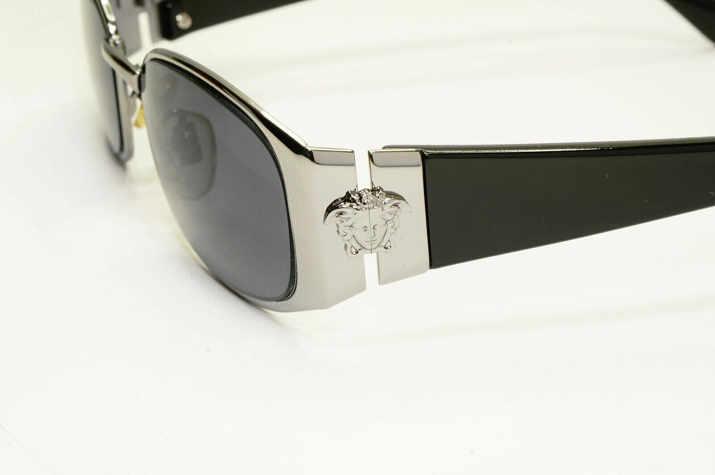 Gianni Versace 1996 Vintage Silver Black Medusa Metal Sunglasses MOD X31 COL 029