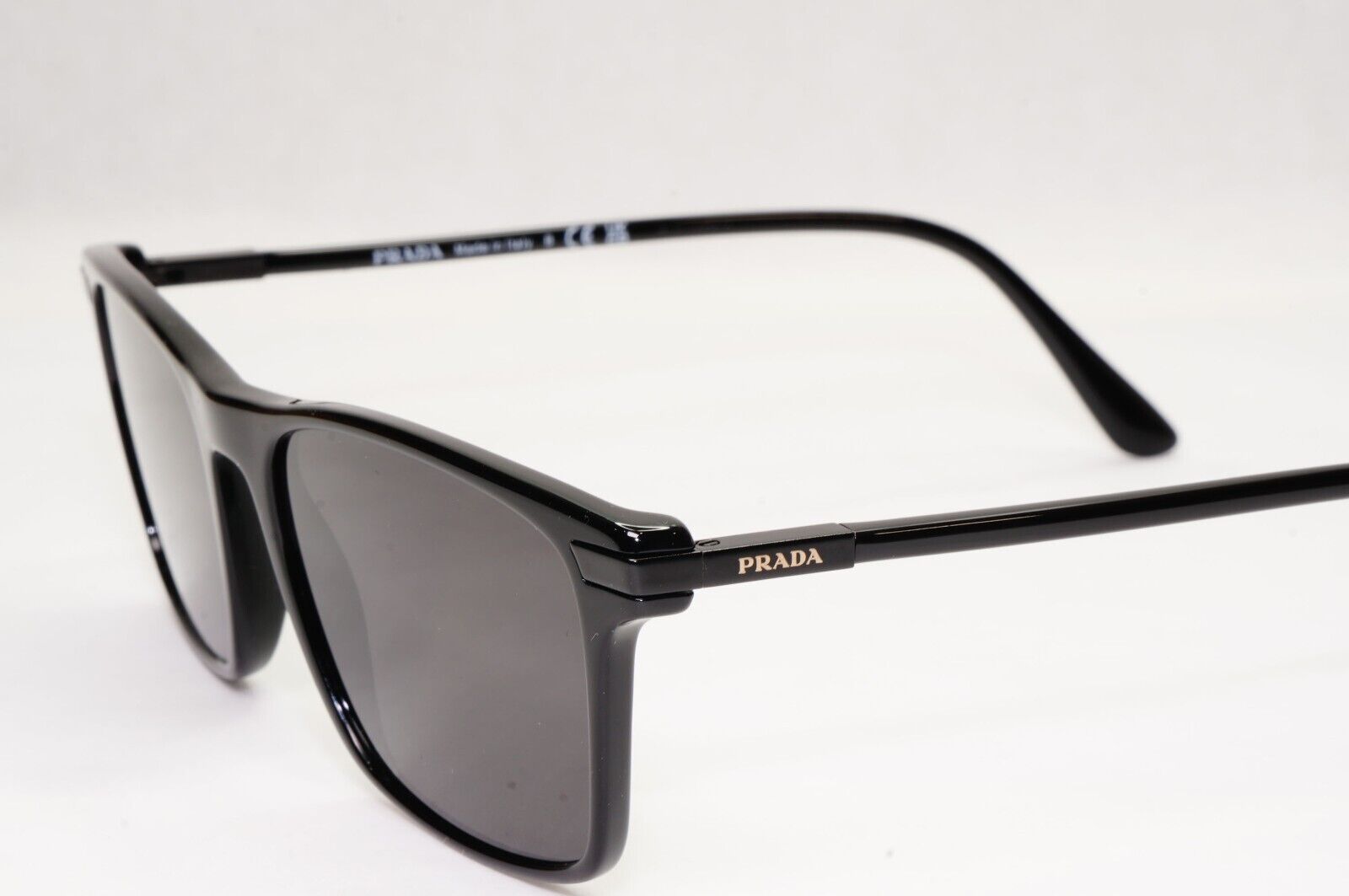 Prada Sunglasses Black Square Glossy Fashion PR01WV VPR 01W 07F-1O1 54mm
