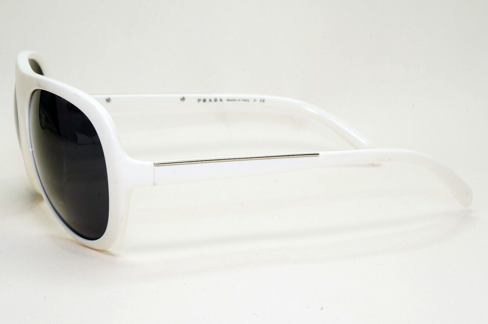 Prada Sunglasses 2012 Vintage White Black Unisex PR19NS SPR 19N 4AO-3M1 051124