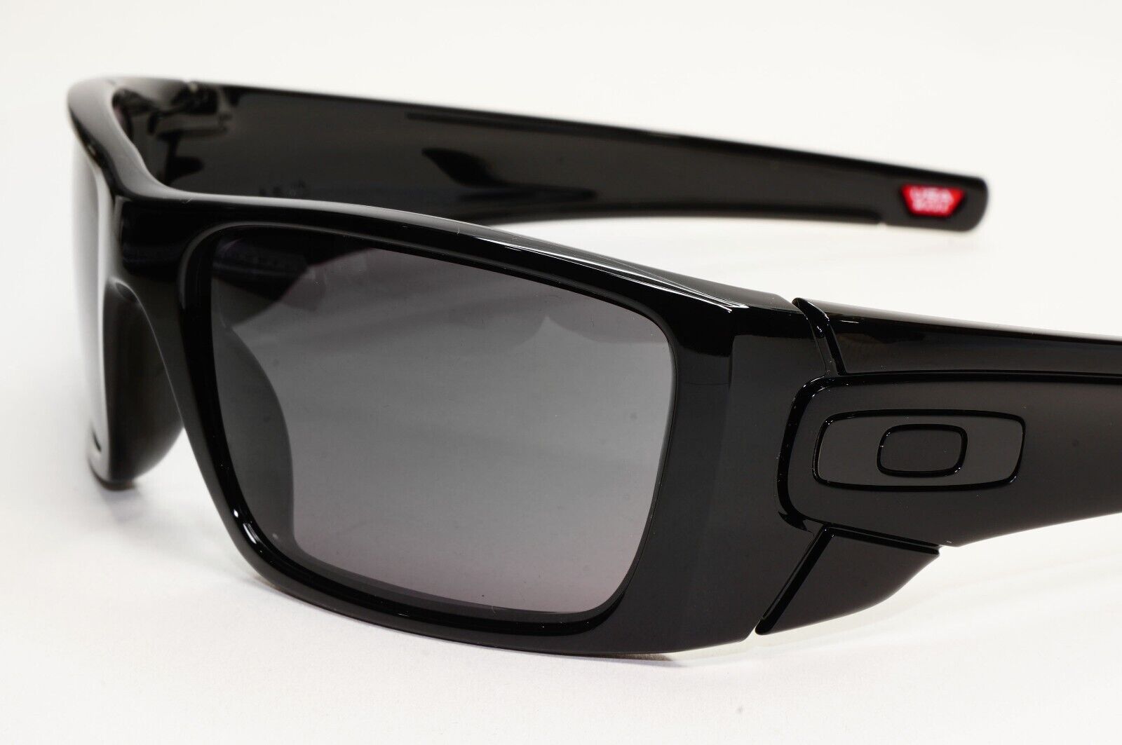 Oakley Sunglasses Fuel Cell Black Polished Warm Grey OO 9096 01 Wrap 60mm