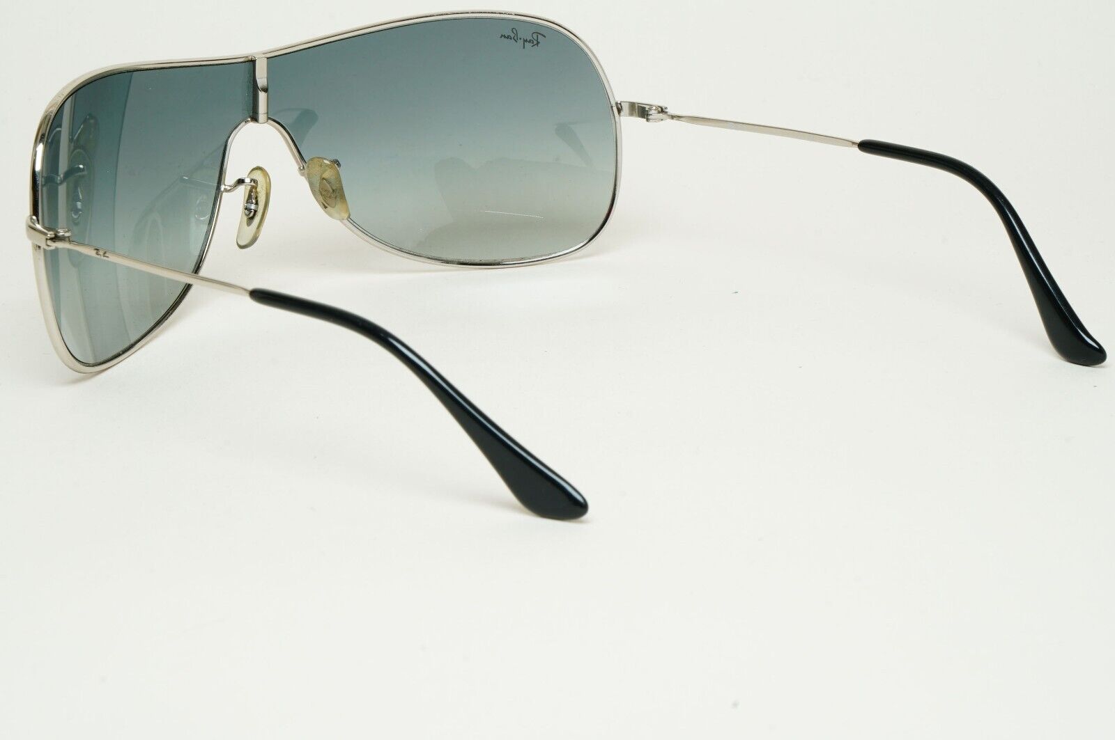 Ray-Ban Sunglasses 2005 Vintage Shield Grey Silver RB 3211 003/8G Small 310125