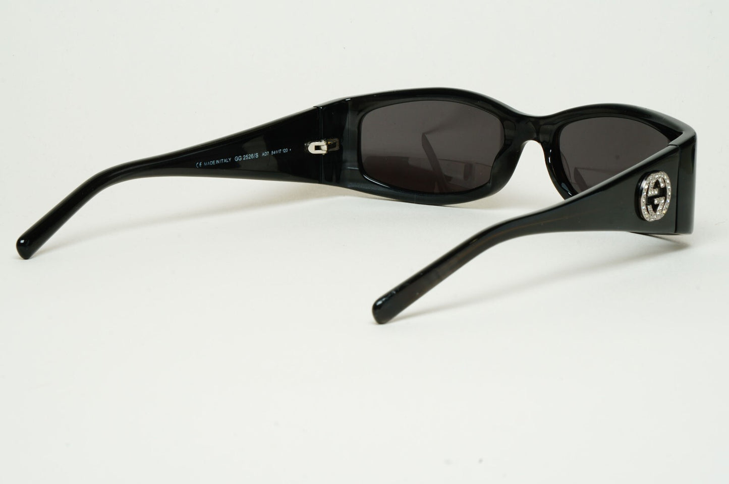 Gucci Sunglasses 1999 Vintage Dark Grey Rectangle Small GG 2526/S AD7 070325