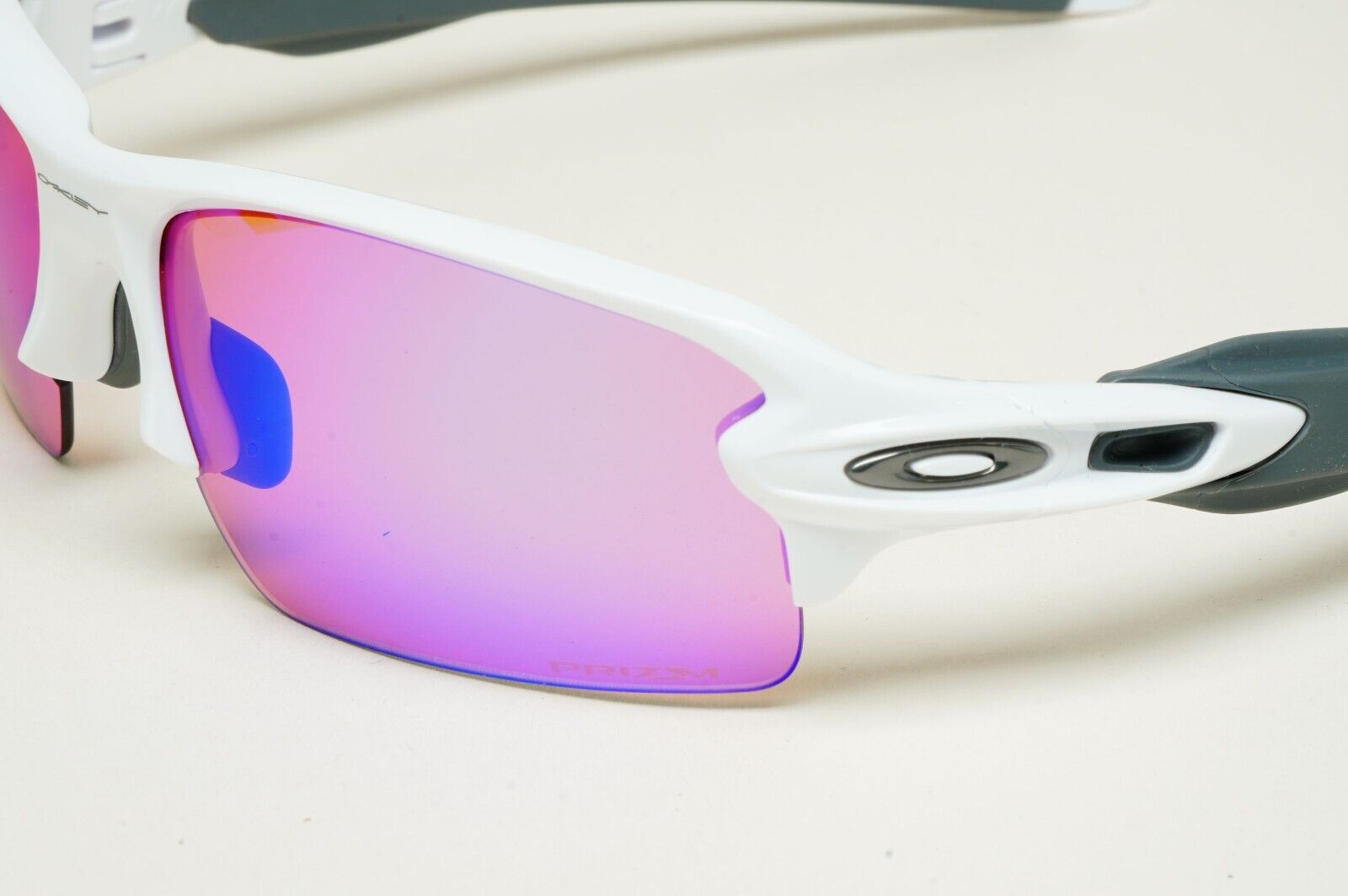 Oakley Sunglasses Flak 2.0 Prizm Golf Wrap White Grey OO 9295 06 59mm
