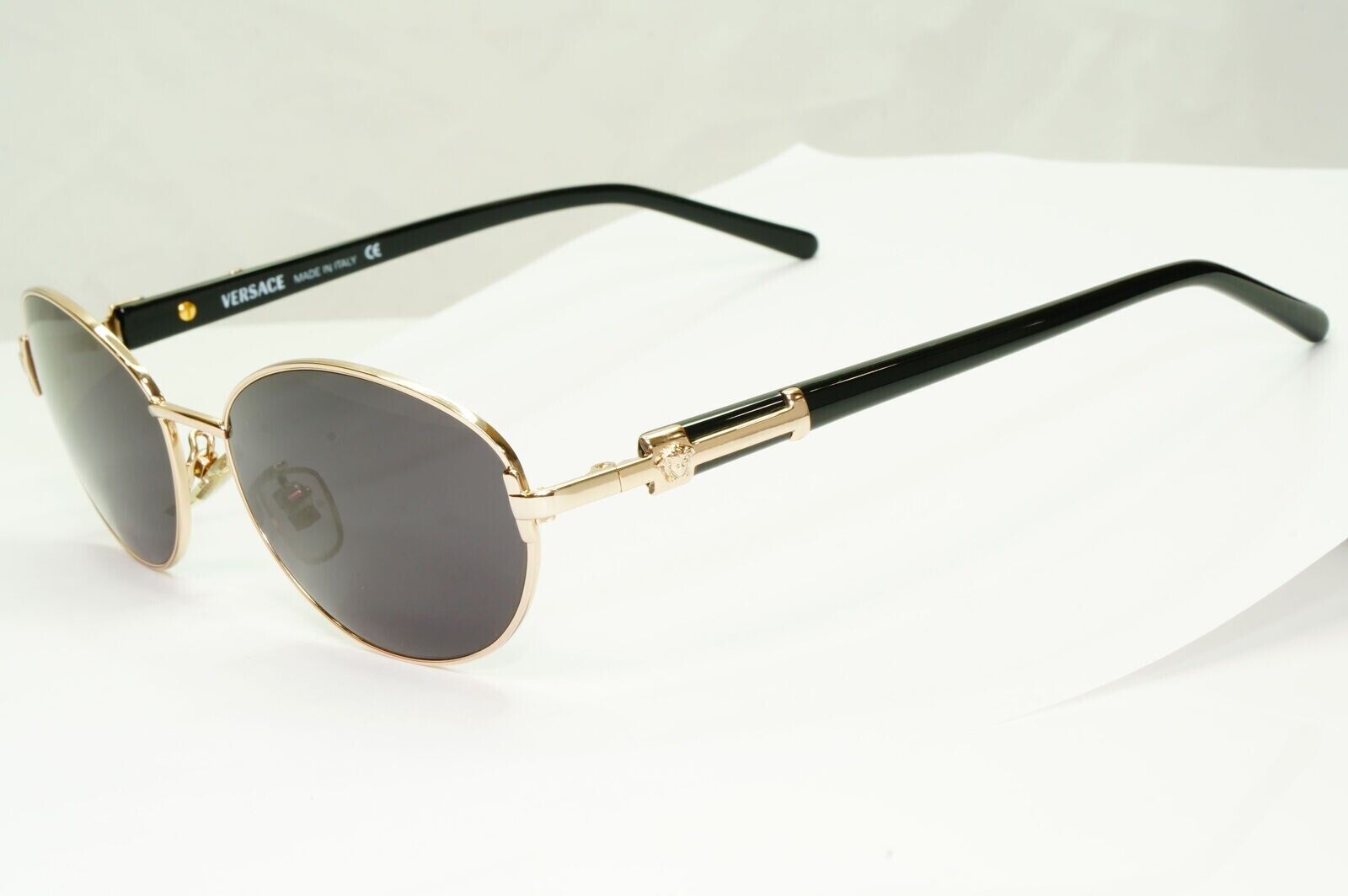Gianni Versace 1995 Sunglasses Vintage Gold Black Metal Oval MOD M83 COL 030 B