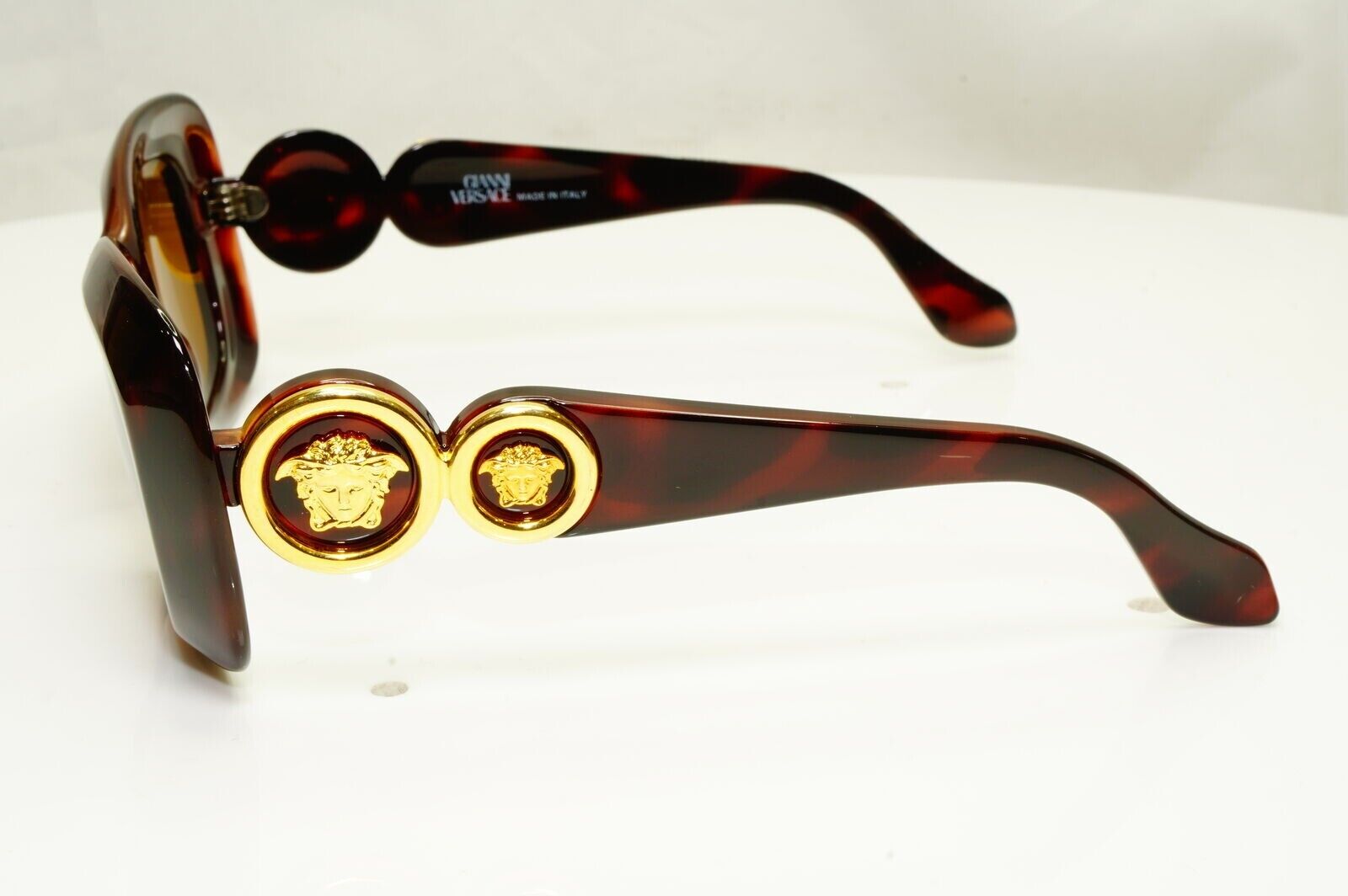 Gianni Versace 1996 Womens Vintage Gold Medusa Sunglasses MOD 417 COL 900