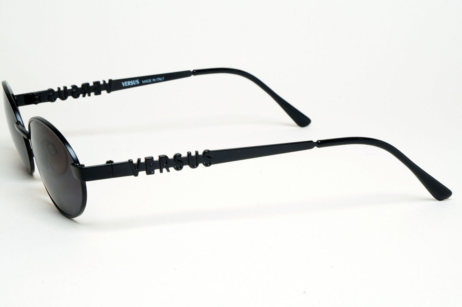 Versus Sunglasses 1996 by Gianni Versace Vintage Black Oval MOD R26 COL 028
