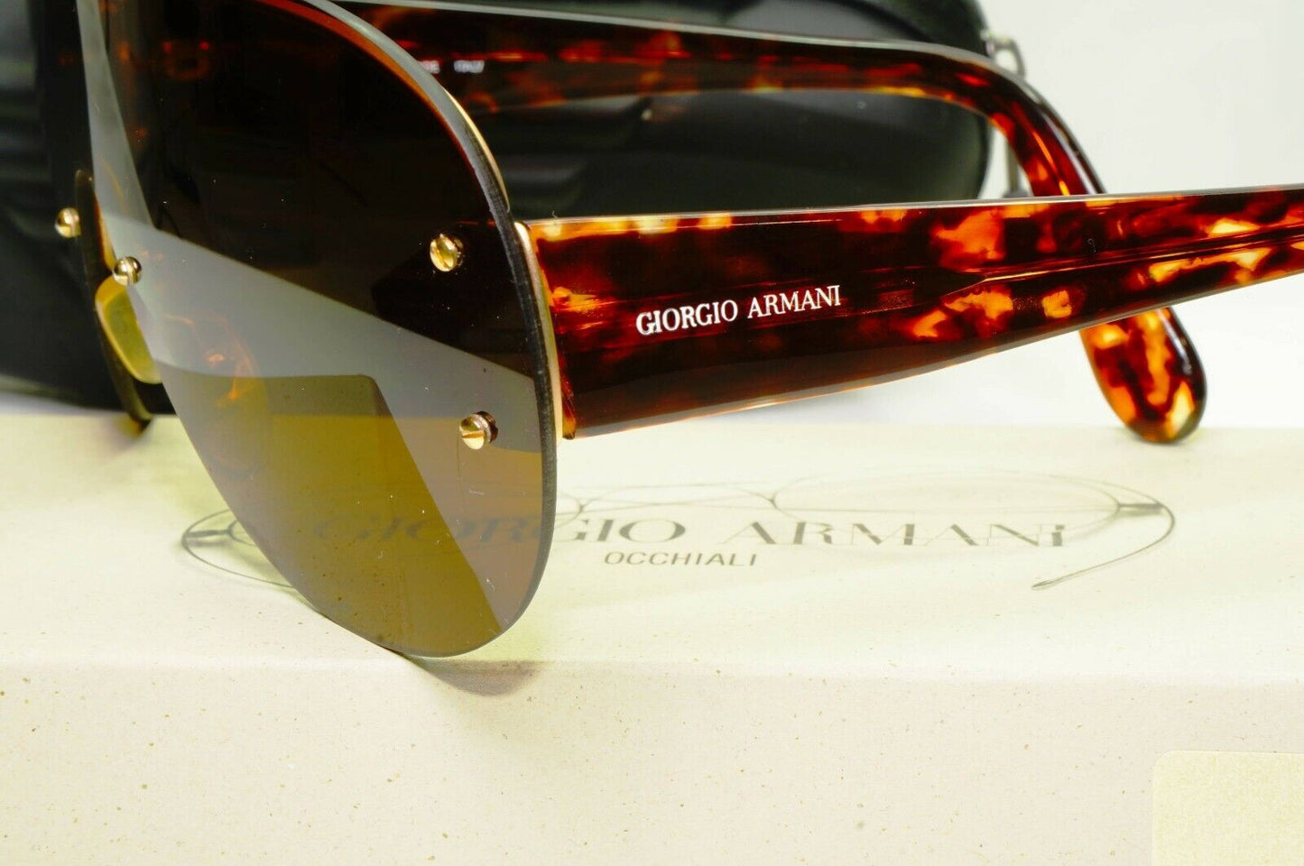 Authentic Giorgio Armani 1997 Vintage Sunglasses Shield Brown Men Women 703 703