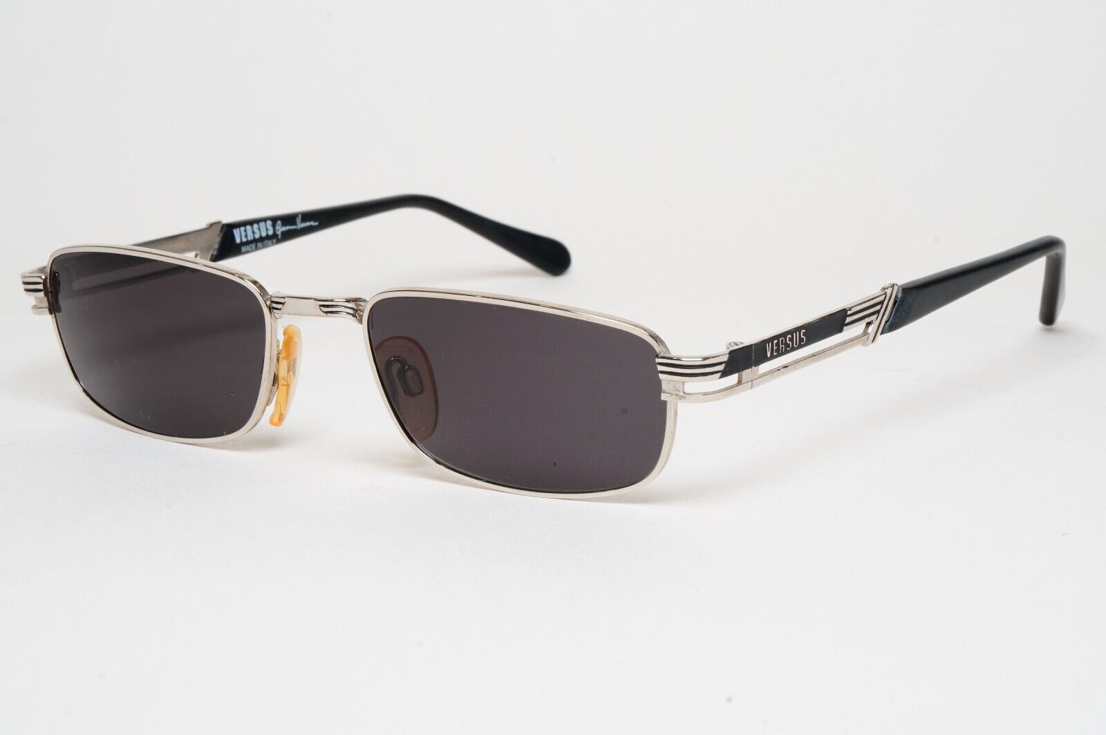 Versus Sunglasses 1996 by Gianni Versace Vintage Silver Black MOD F20 COL 47M