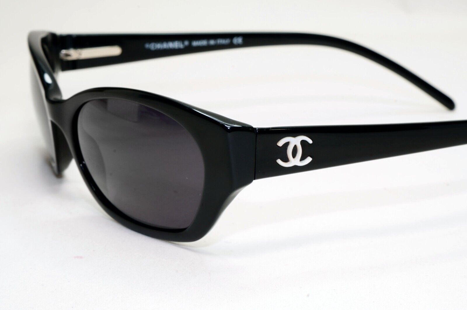 Chanel Sunglasses 2008 Vintage Black Mother of Pearl Small 5075-H c501/87 051124